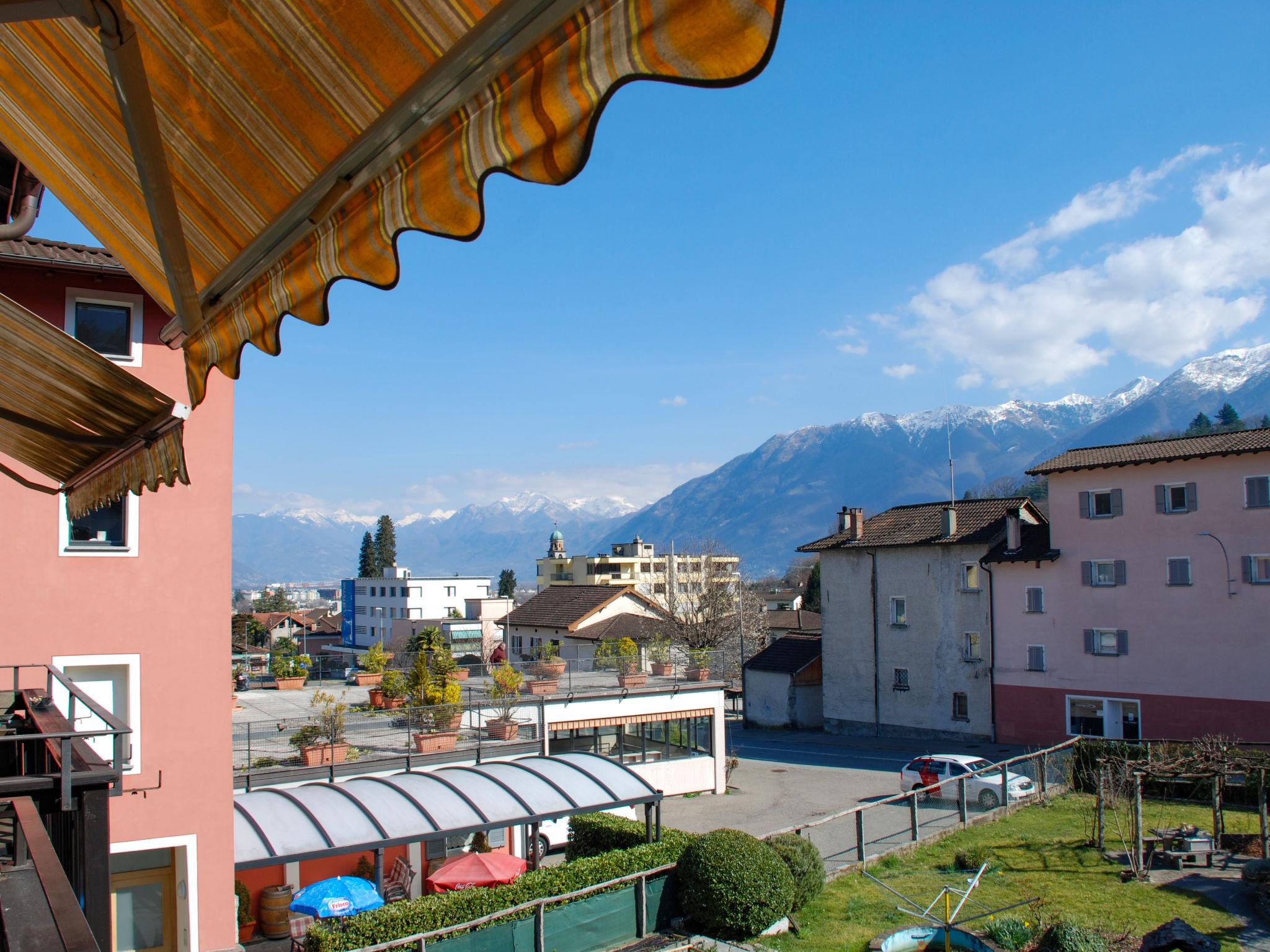 Foto 25 - Apartamento de 1 habitación en Losone con vistas a la montaña