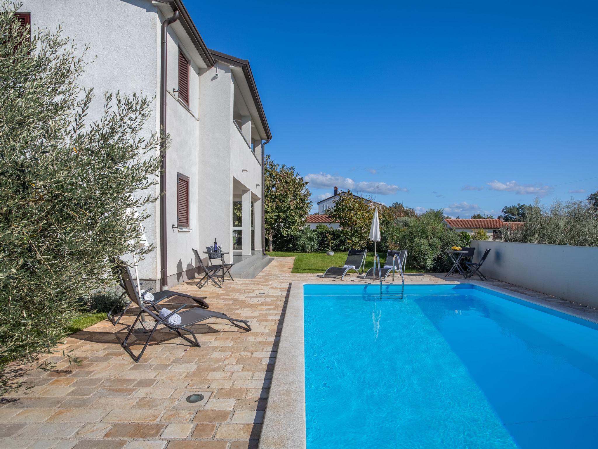 Photo 22 - Appartement de 1 chambre à Poreč avec piscine et jardin