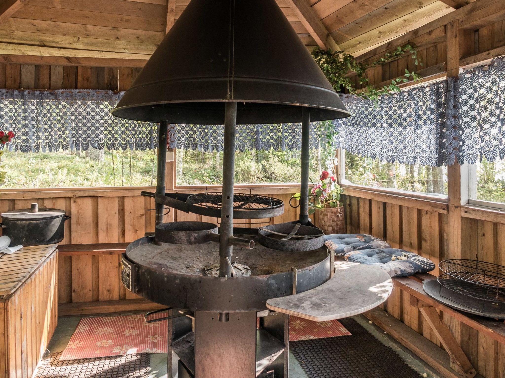 Foto 20 - Casa de 1 habitación en Sotkamo con sauna