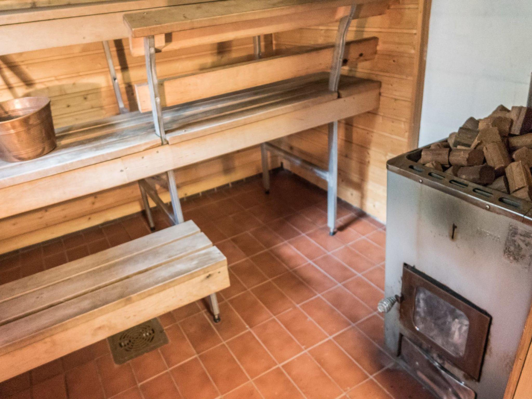 Foto 18 - Casa de 1 habitación en Sotkamo con sauna