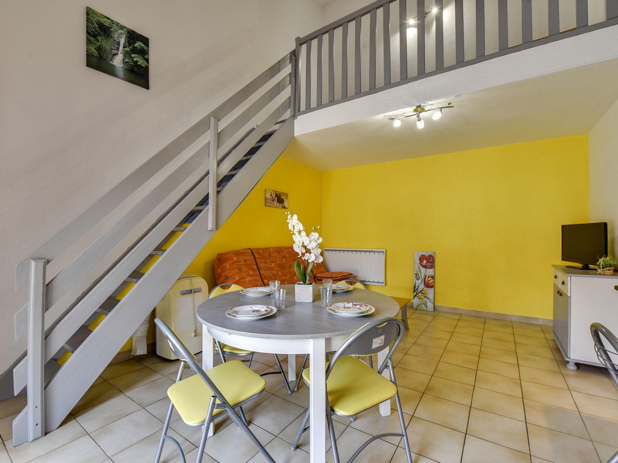 Photo 6 - 2 bedroom Apartment in Le Barcarès with swimming pool and terrace