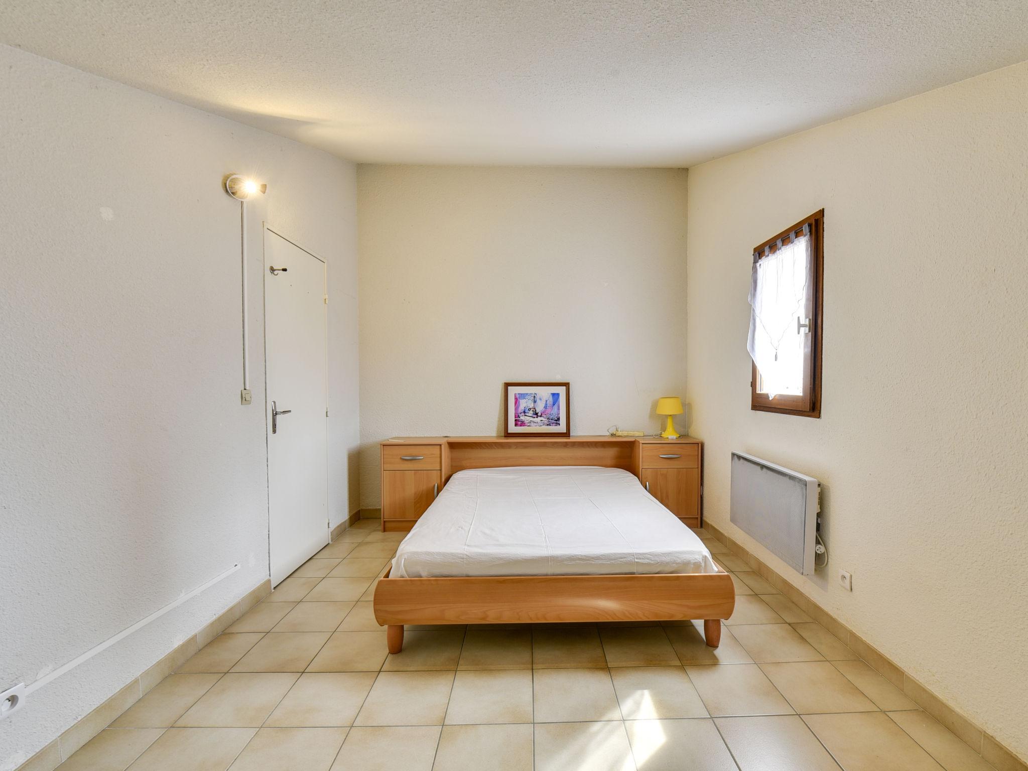 Foto 13 - Appartamento con 2 camere da letto a Le Barcarès con piscina e vista mare