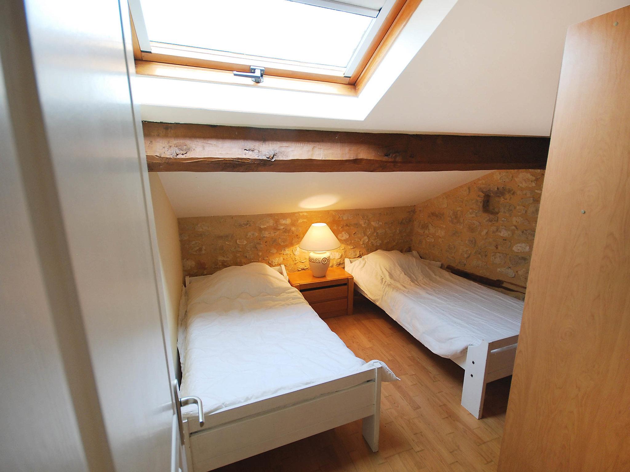Foto 16 - Casa con 6 camere da letto a Grézels con piscina privata e terrazza