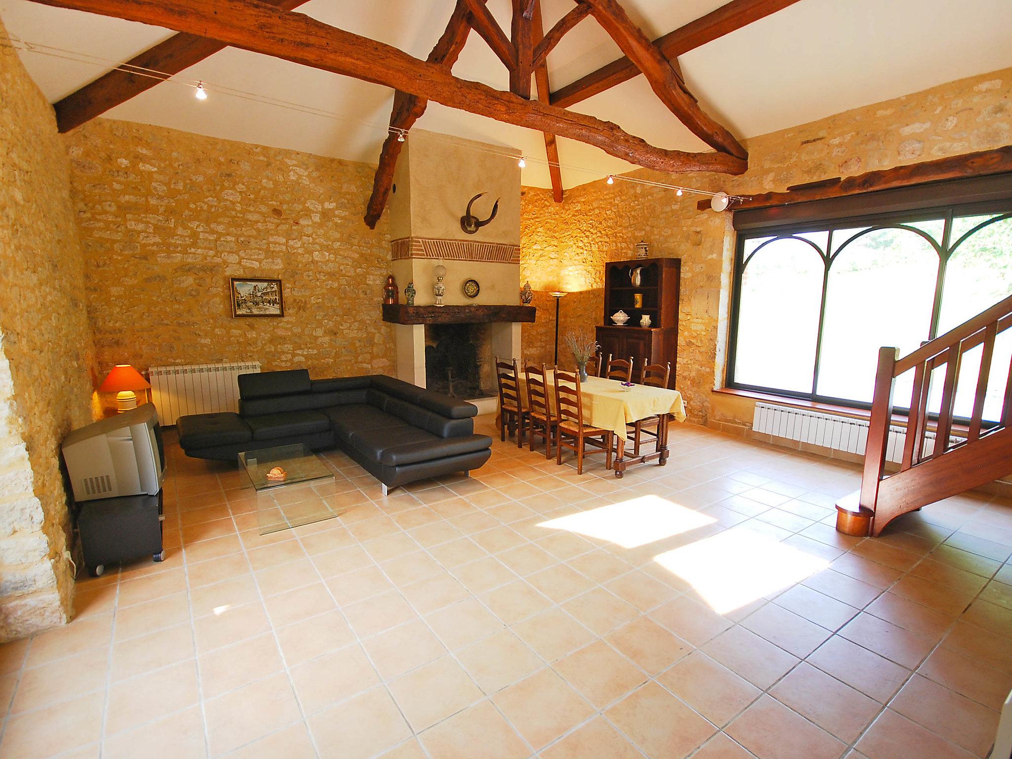 Photo 7 - 6 bedroom House in Grézels with private pool and terrace