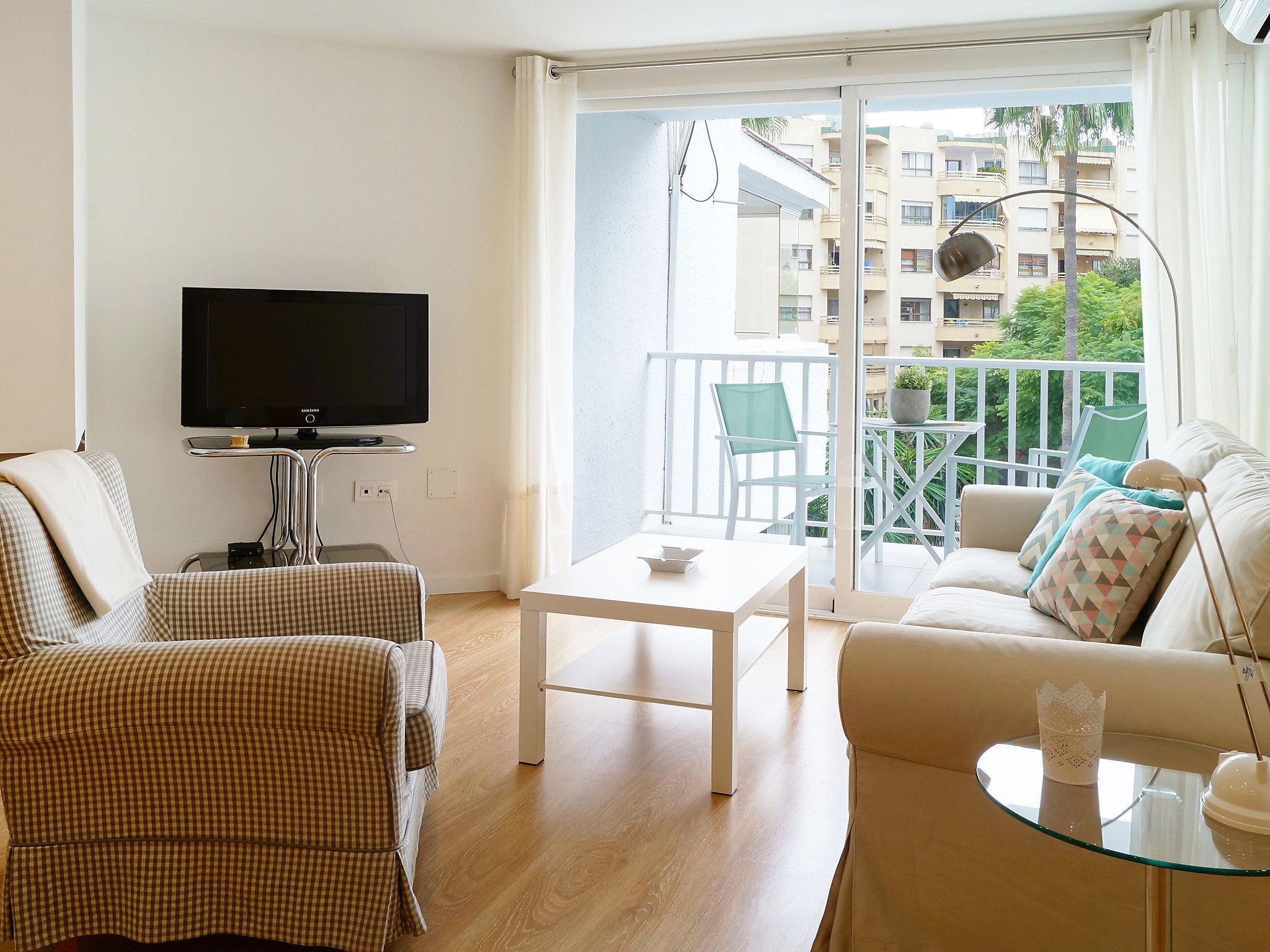 Foto 2 - Apartamento de 2 quartos em Marbella com piscina e vistas do mar