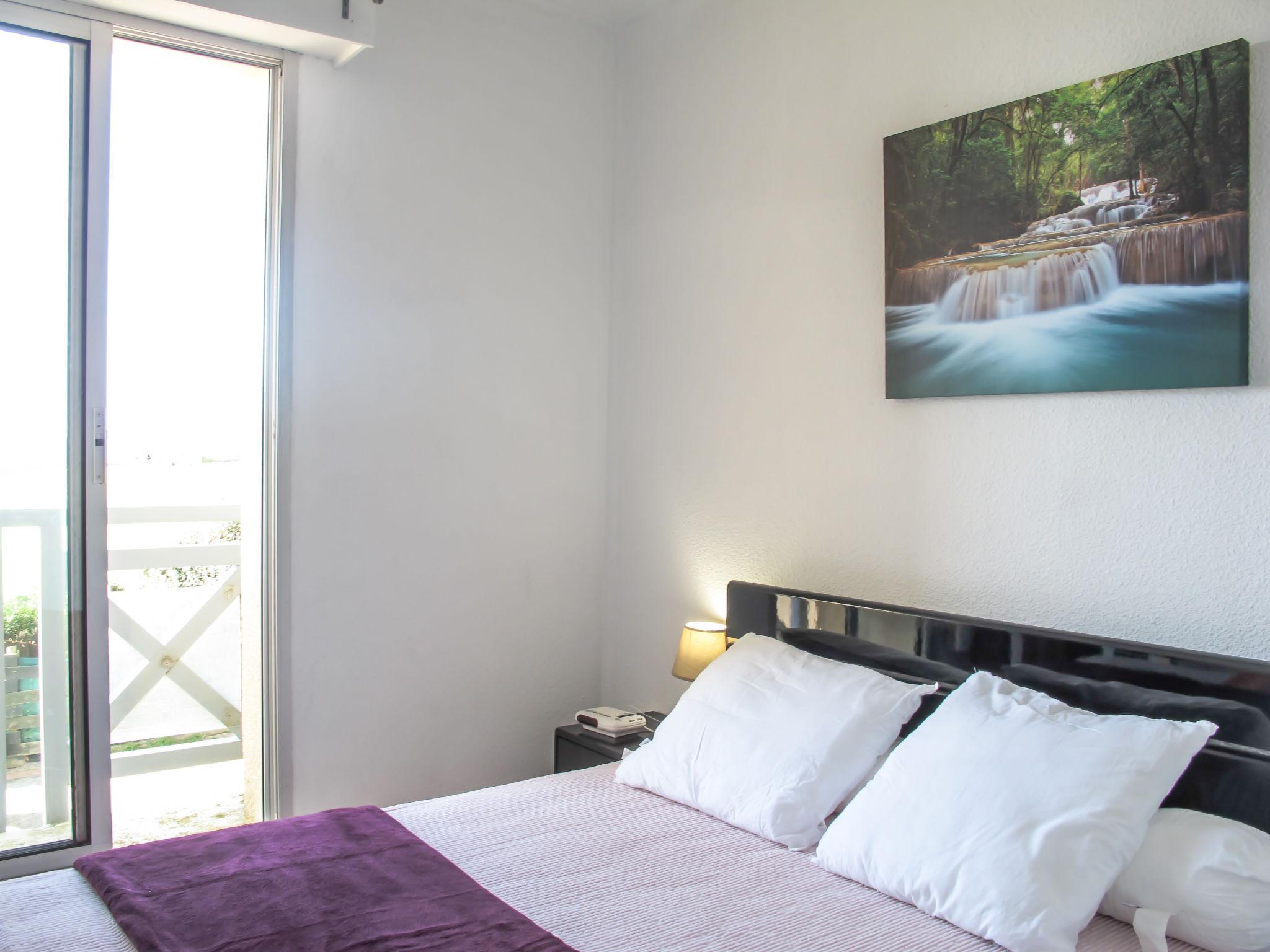 Foto 3 - Apartment mit 1 Schlafzimmer in Mimizan mit blick aufs meer
