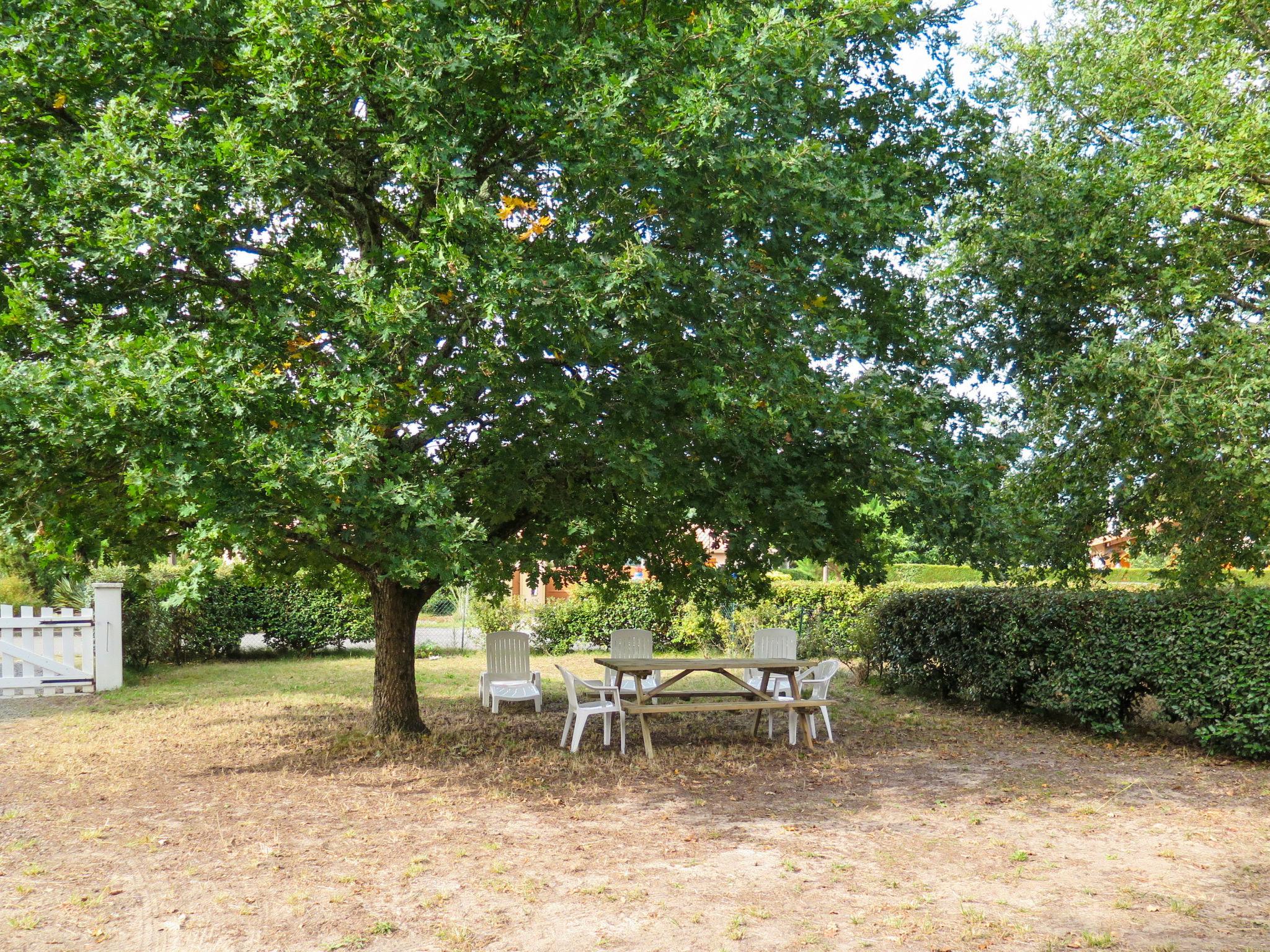 Foto 18 - Haus mit 3 Schlafzimmern in Saint-Julien-en-Born mit terrasse und blick aufs meer