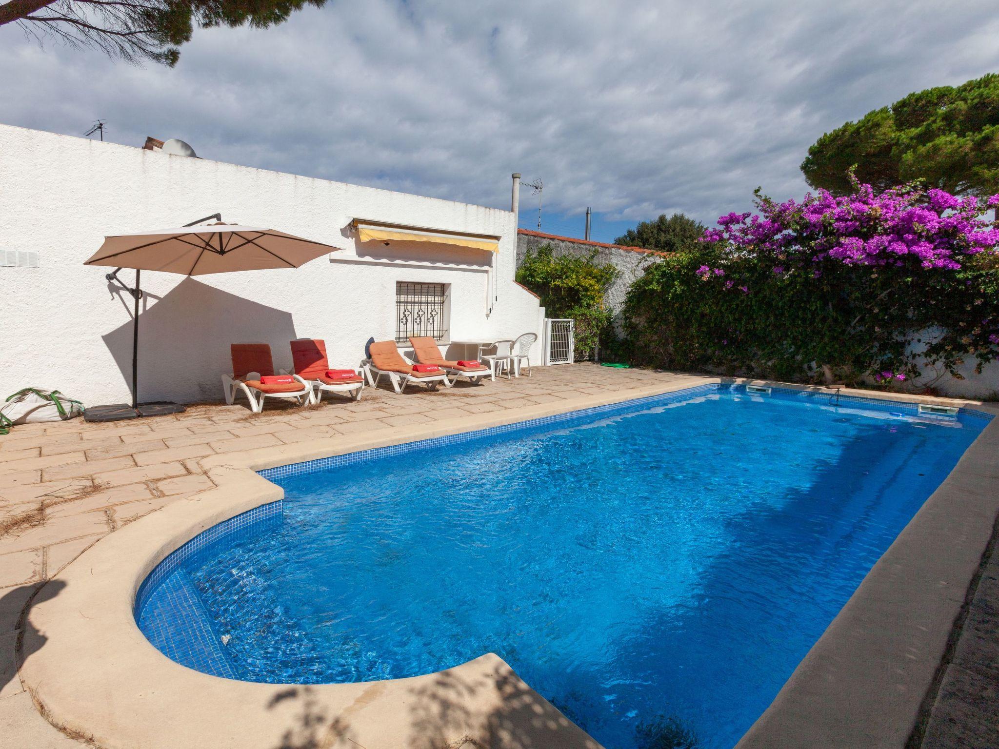 Photo 11 - Maison de 3 chambres à l'Escala avec piscine privée et vues à la mer