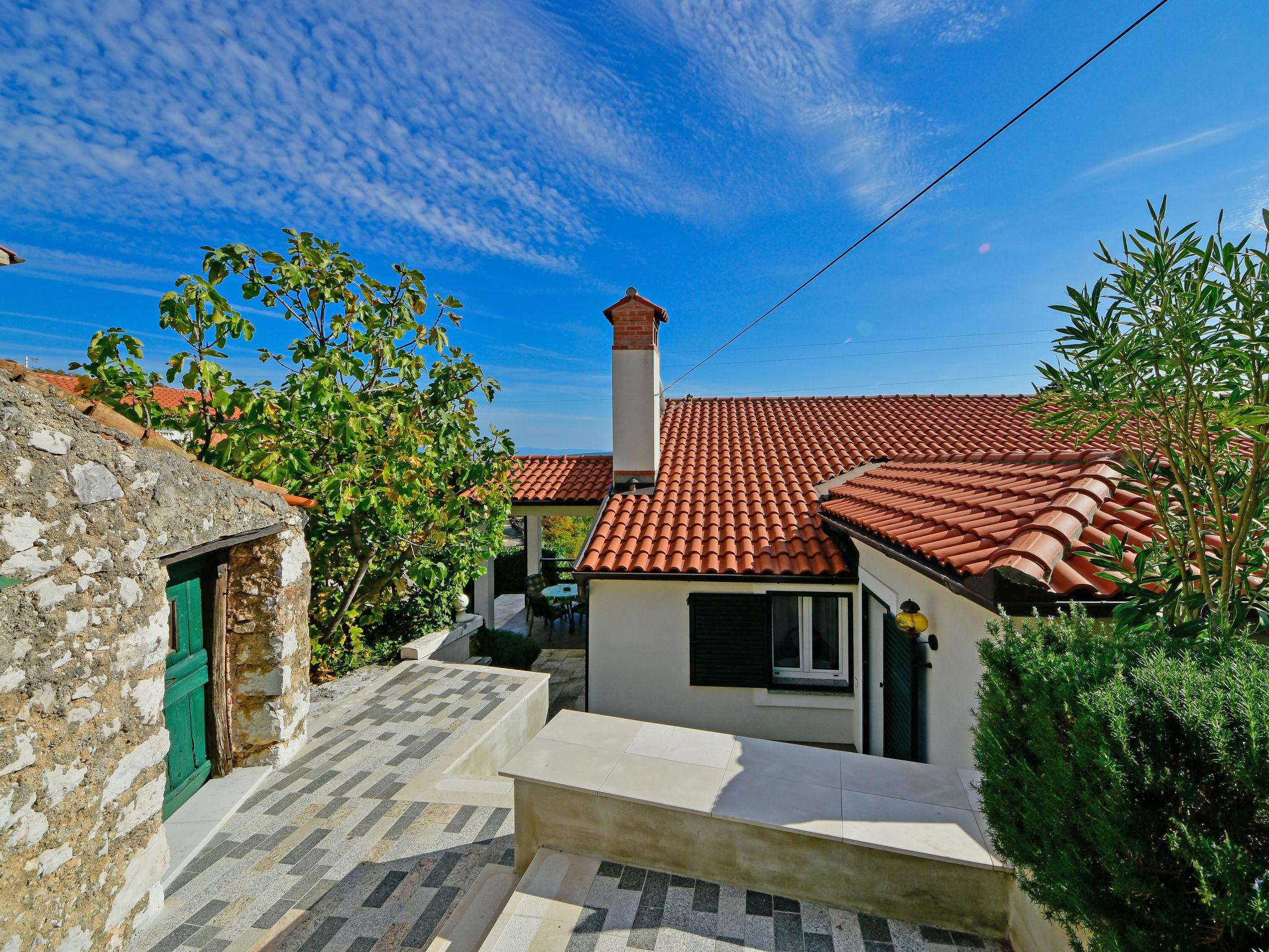Foto 15 - Casa de 1 habitación en Mošćenička Draga con terraza y vistas al mar
