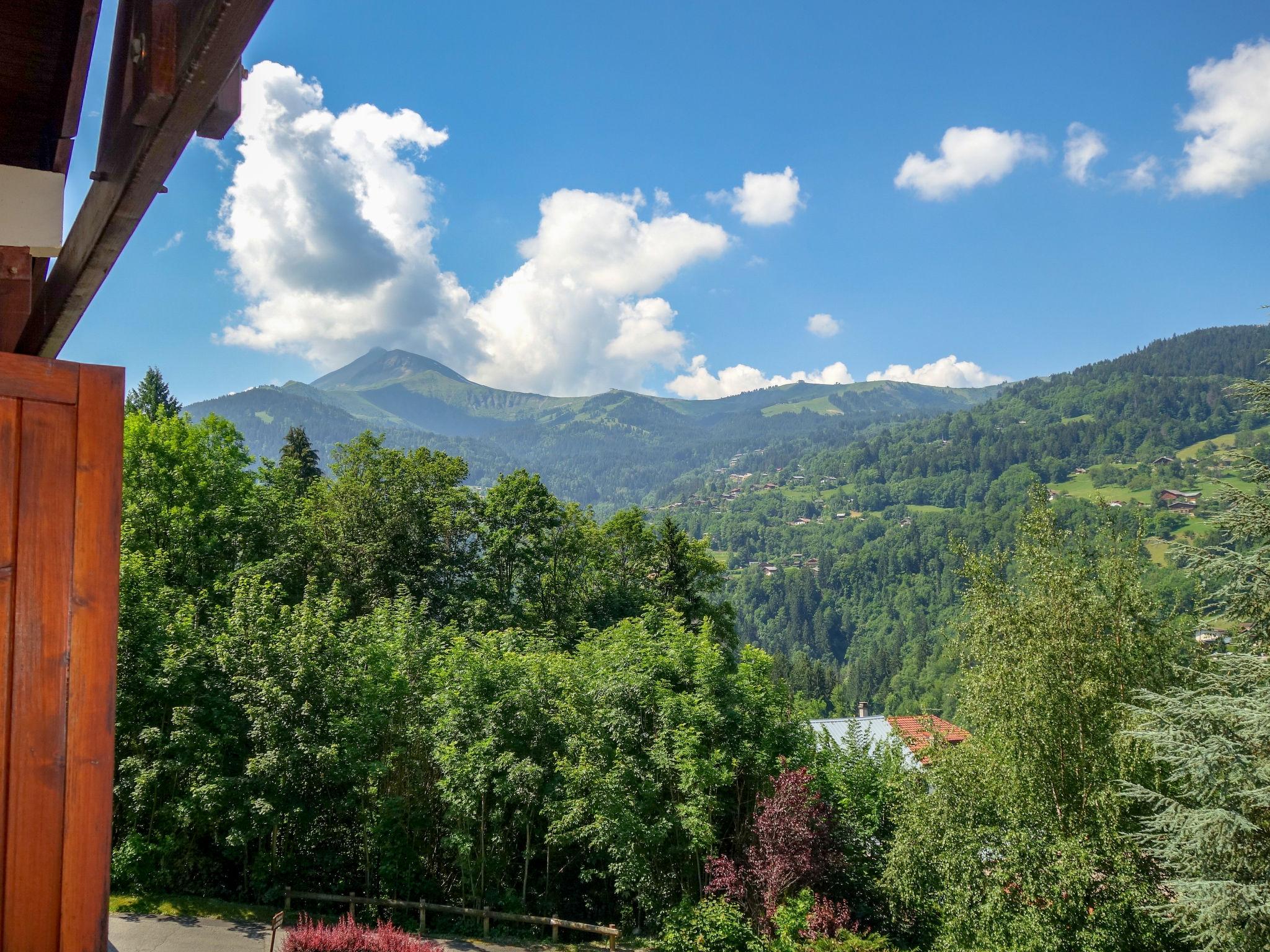 Foto 4 - Apartamento de 3 habitaciones en Saint-Gervais-les-Bains con vistas a la montaña