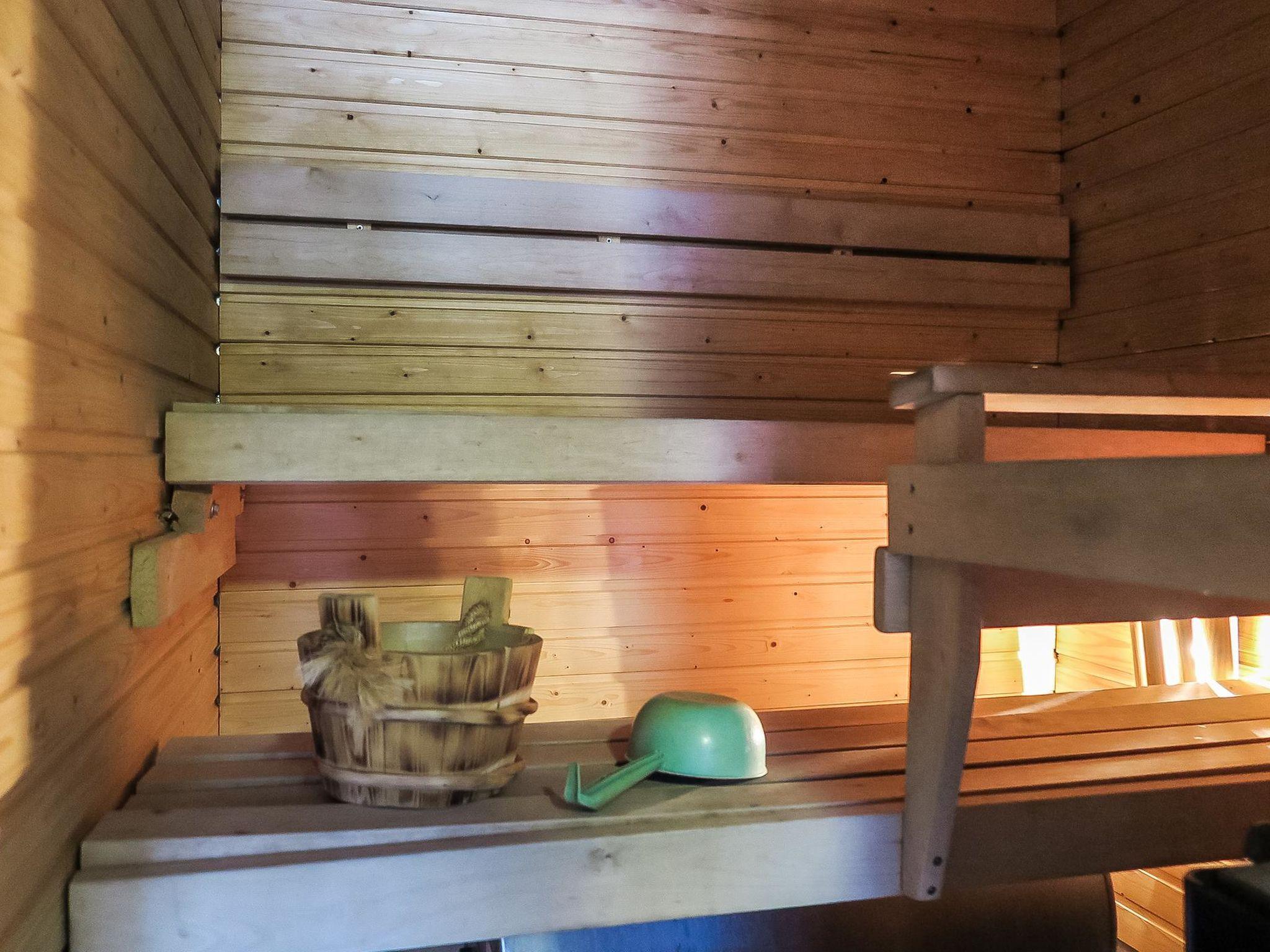 Foto 12 - Haus mit 1 Schlafzimmer in Kuhmo mit sauna