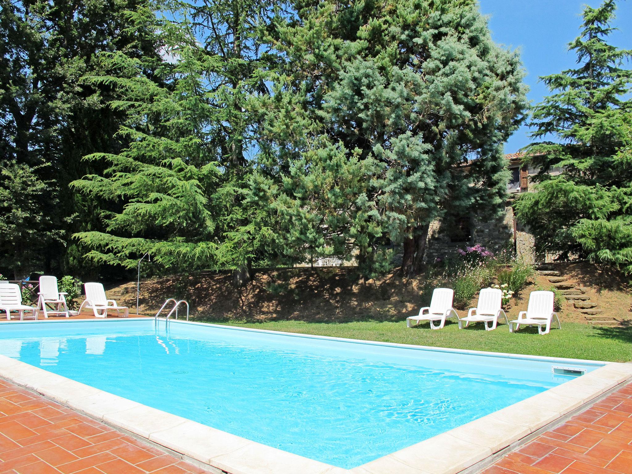 Photo 2 - Appartement de 2 chambres à Lisciano Niccone avec piscine et vues sur la montagne