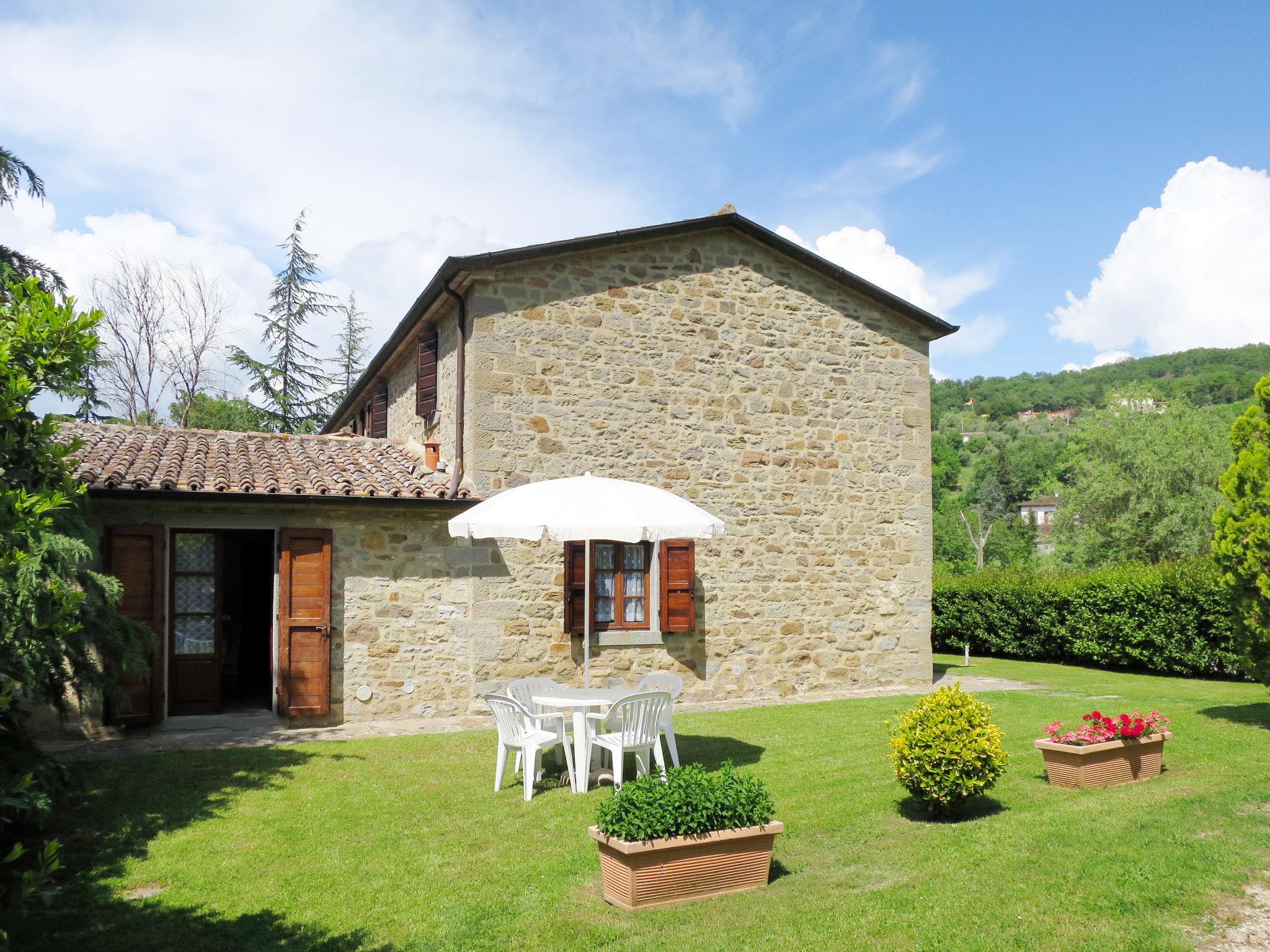 Photo 2 - Maison de 1 chambre à Lisciano Niccone avec piscine et vues sur la montagne