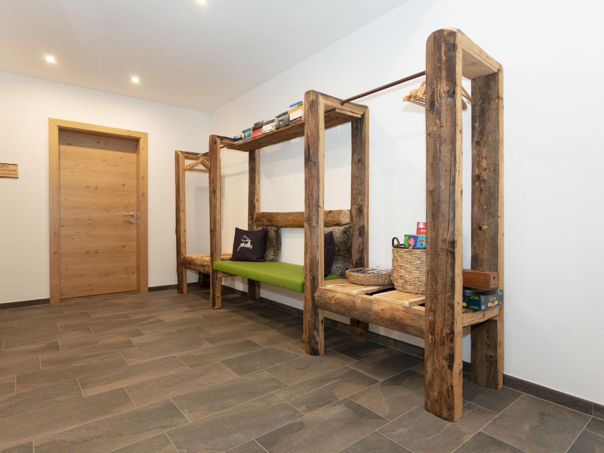 Foto 14 - Appartamento con 2 camere da letto a Zell am See con sauna e vista sulle montagne