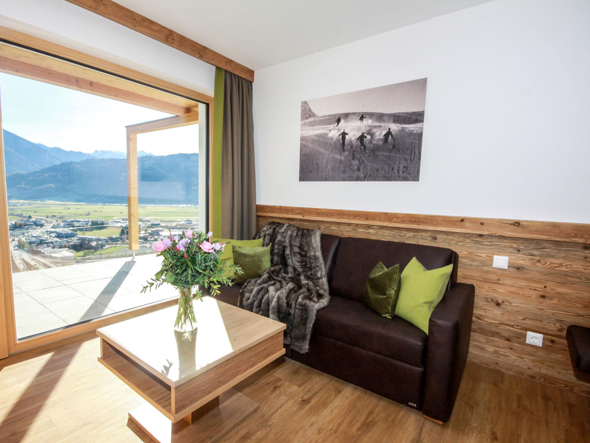Foto 1 - Apartamento de 2 habitaciones en Zell am See con sauna y vistas a la montaña