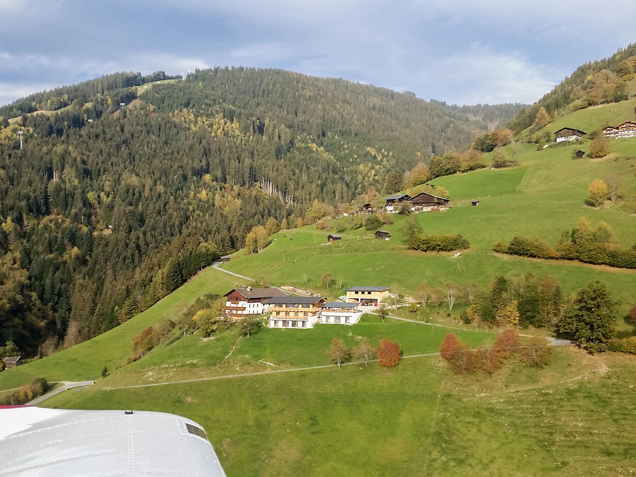 Foto 17 - Apartamento de 2 habitaciones en Zell am See con sauna y vistas a la montaña