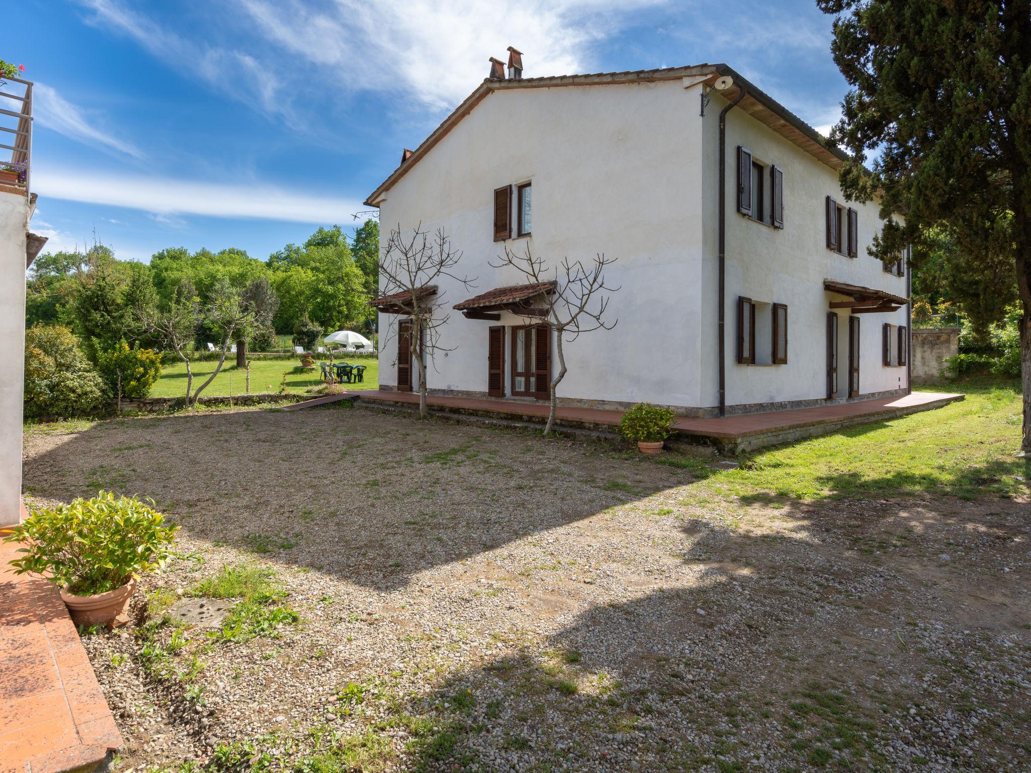 Foto 47 - Haus mit 11 Schlafzimmern in Civitella in Val di Chiana mit privater pool und garten