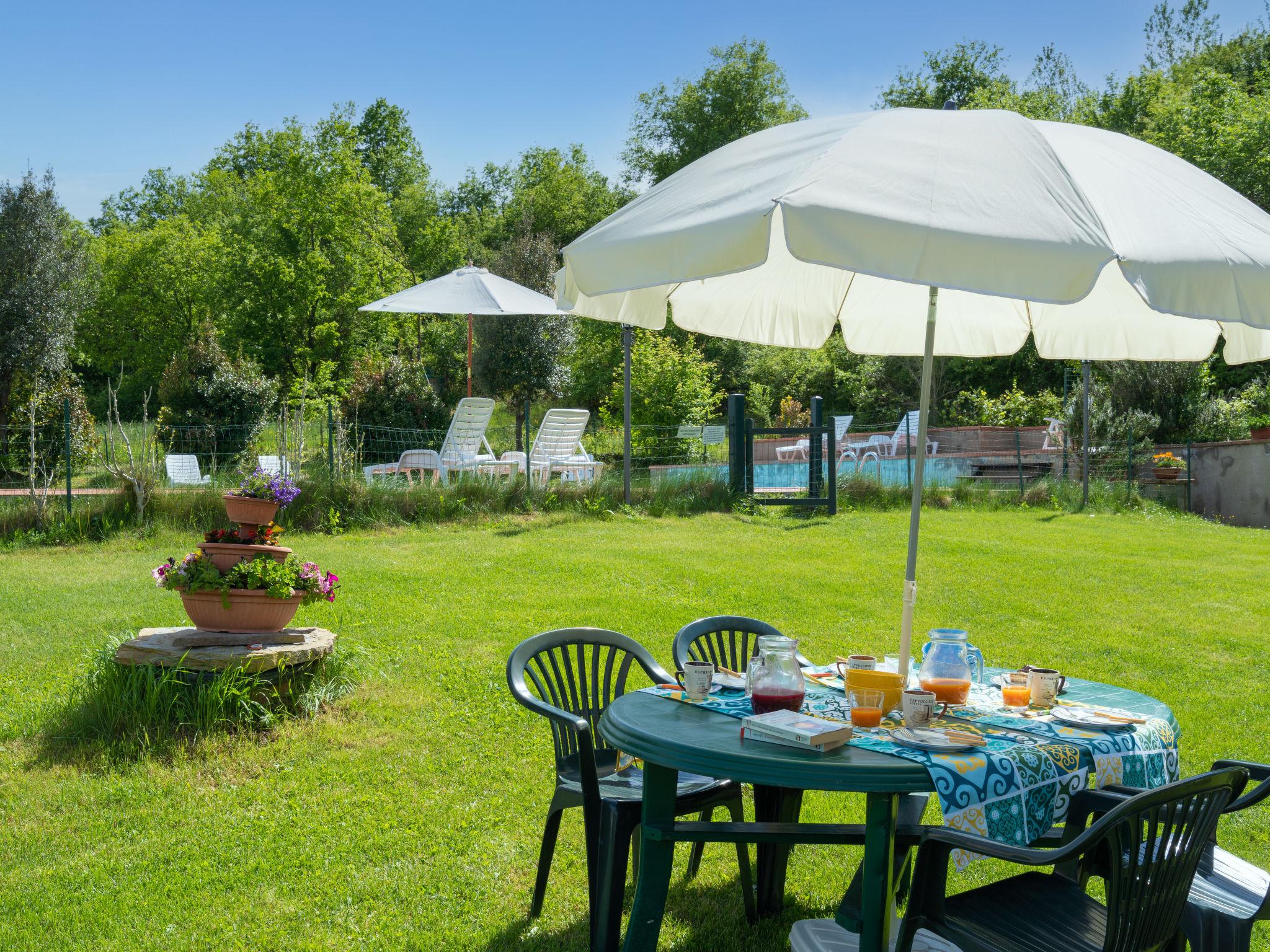 Foto 44 - Casa de 11 habitaciones en Civitella in Val di Chiana con piscina privada y jardín