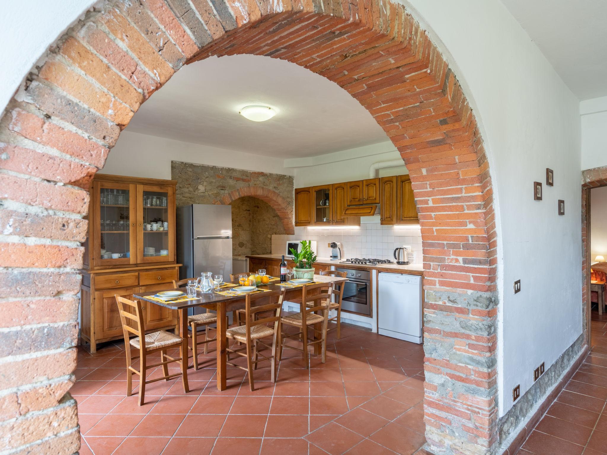 Foto 7 - Casa de 11 quartos em Civitella in Val di Chiana com piscina privada e jardim