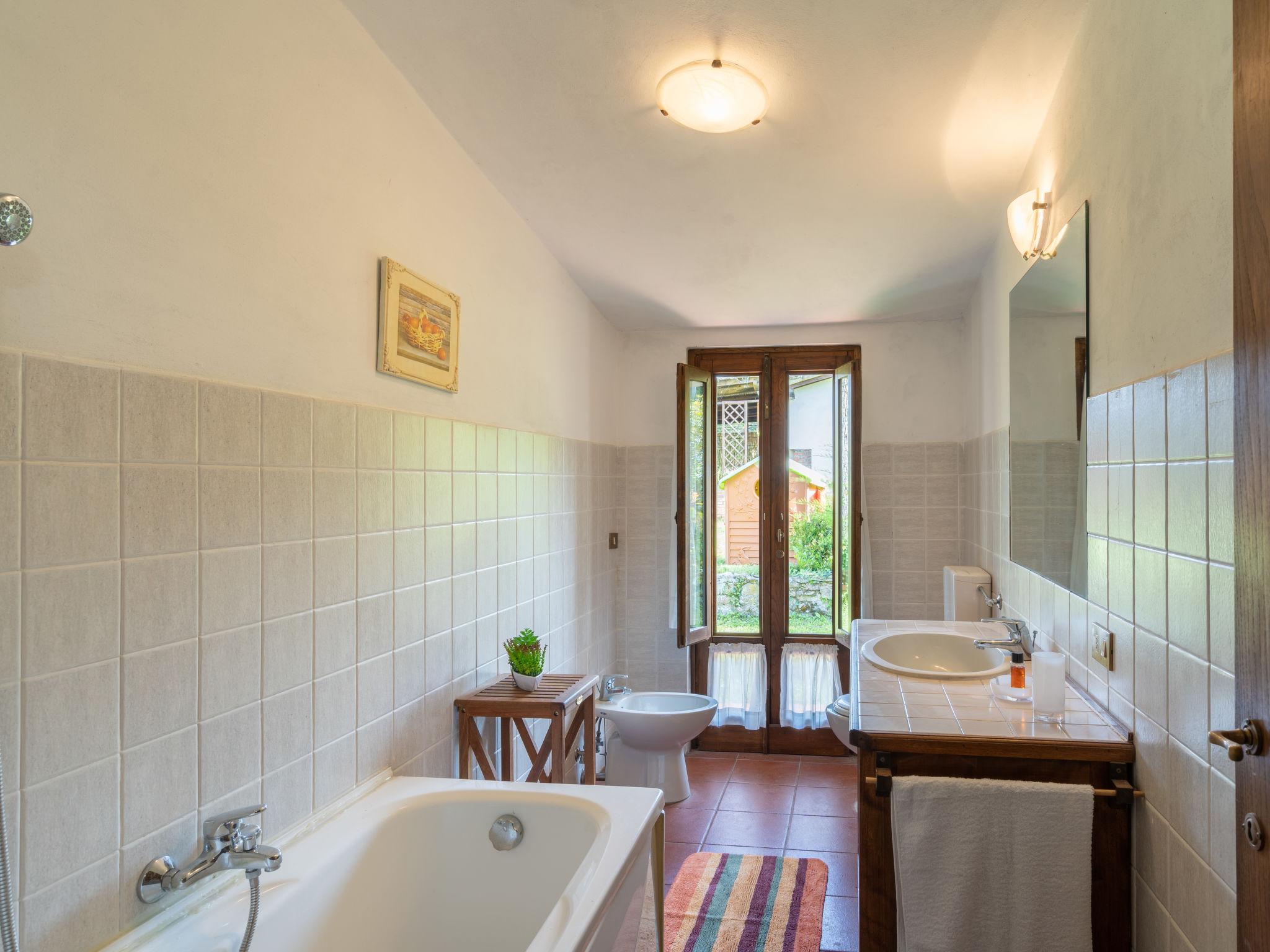 Photo 32 - 11 bedroom House in Civitella in Val di Chiana with private pool and garden