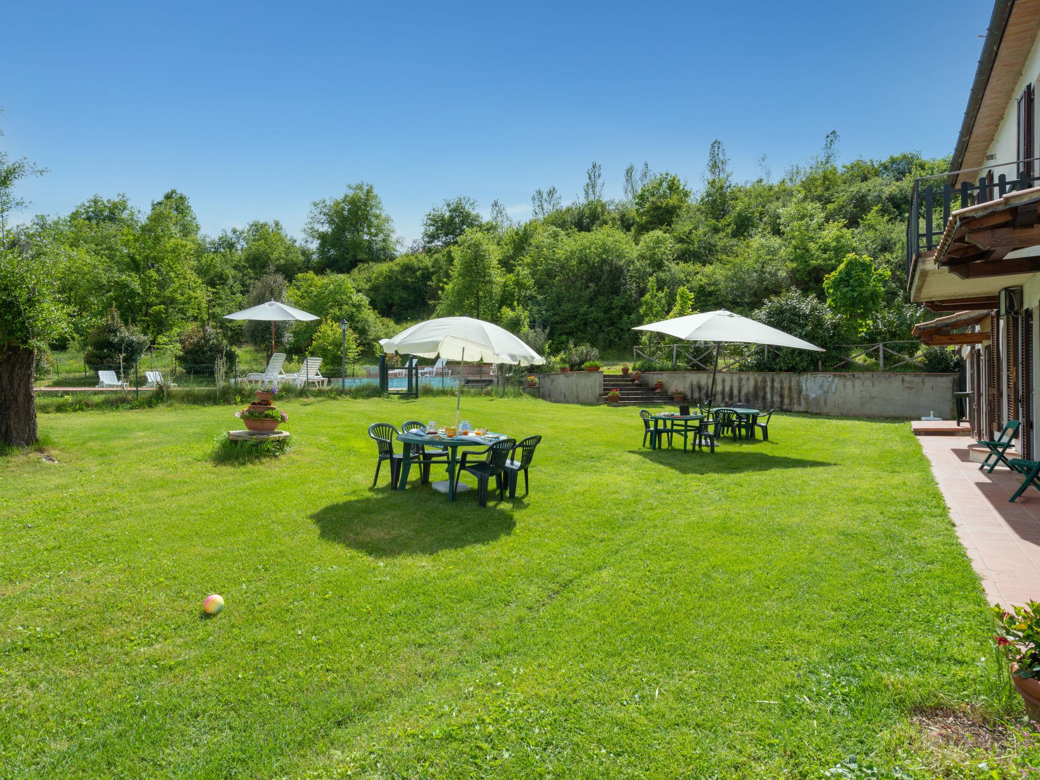 Foto 43 - Haus mit 11 Schlafzimmern in Civitella in Val di Chiana mit privater pool und garten