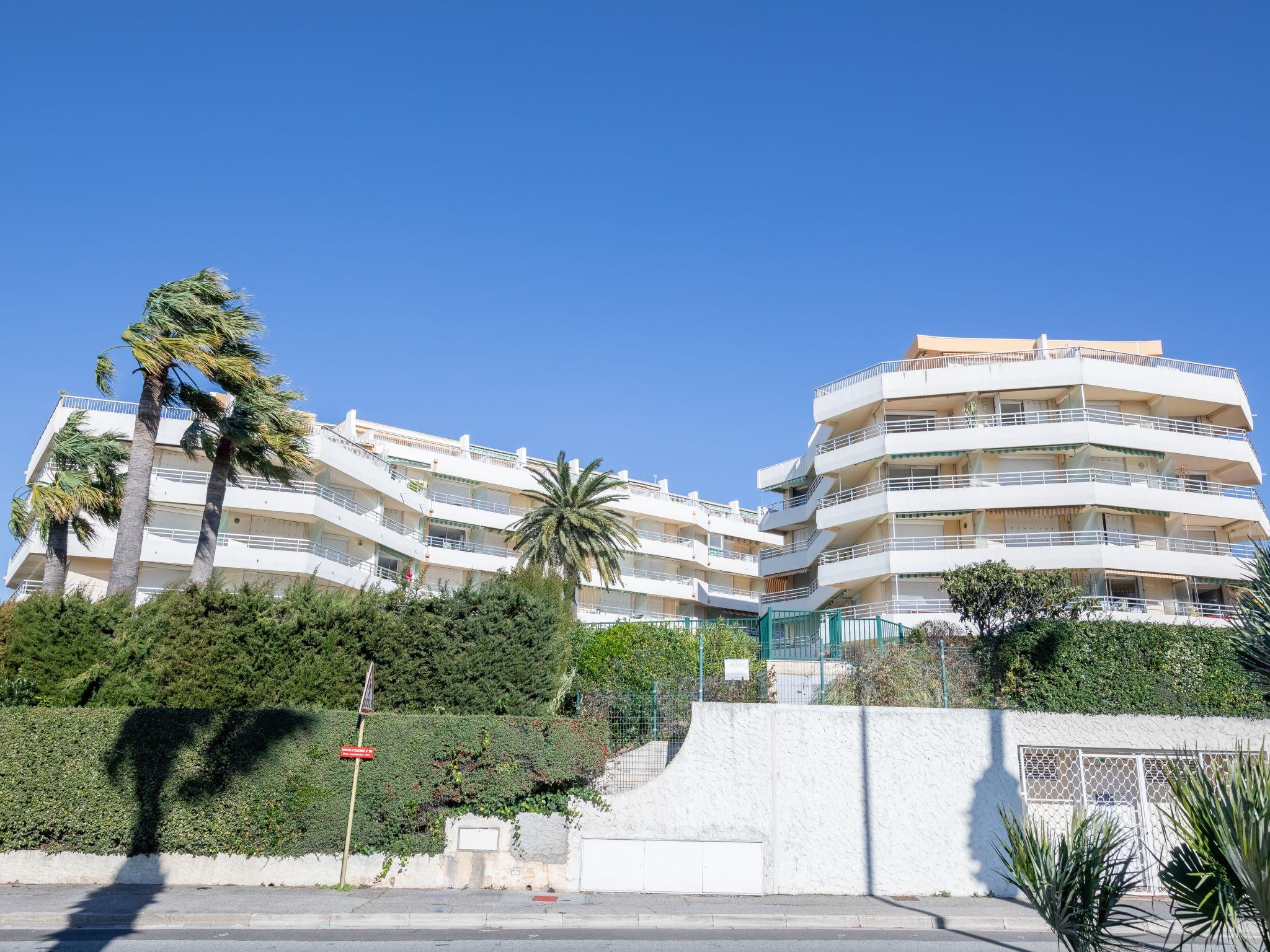 Photo 21 - 1 bedroom Apartment in Saint-Raphaël with terrace