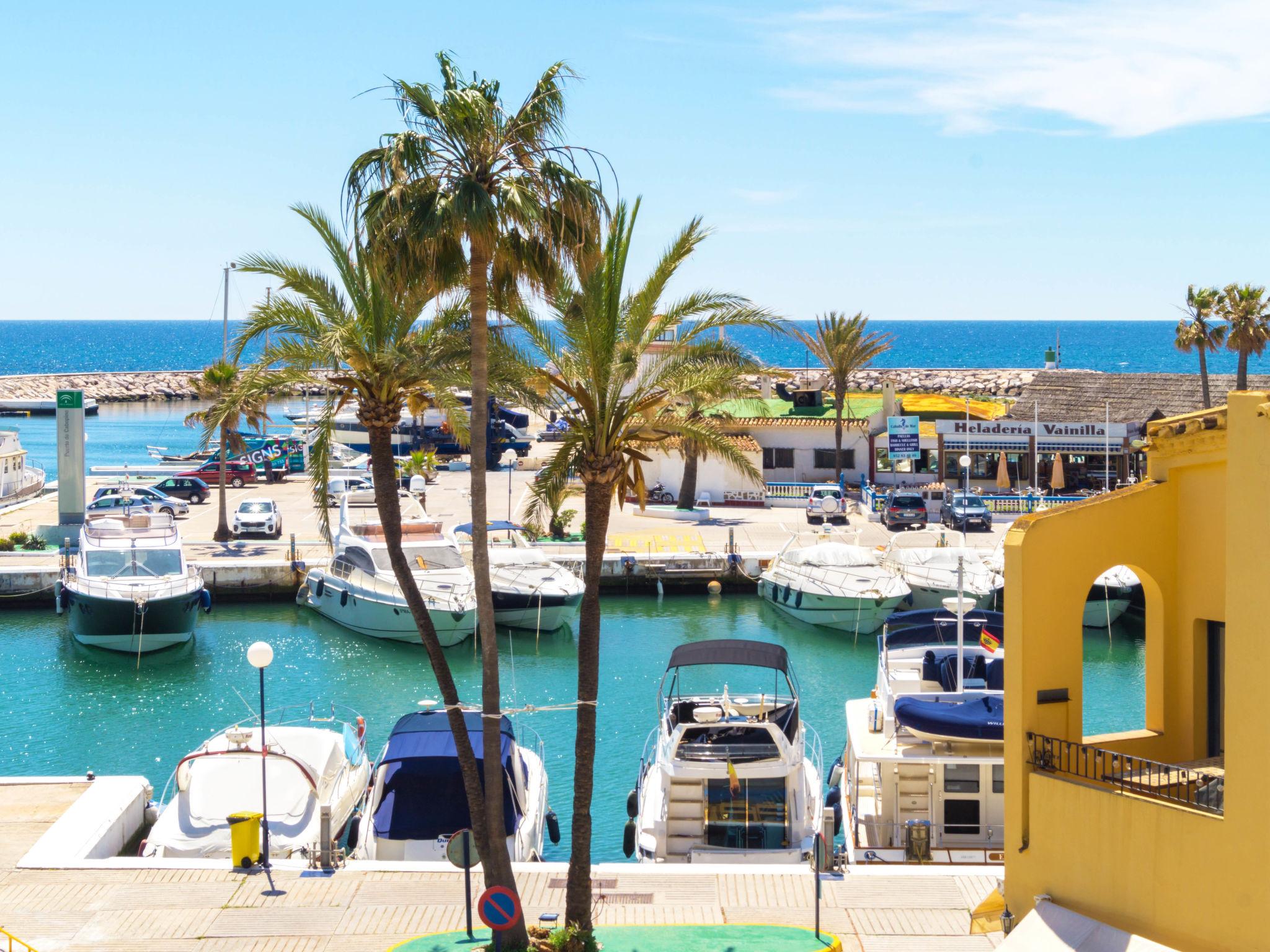 Foto 17 - Appartamento con 3 camere da letto a Marbella con piscina e vista mare