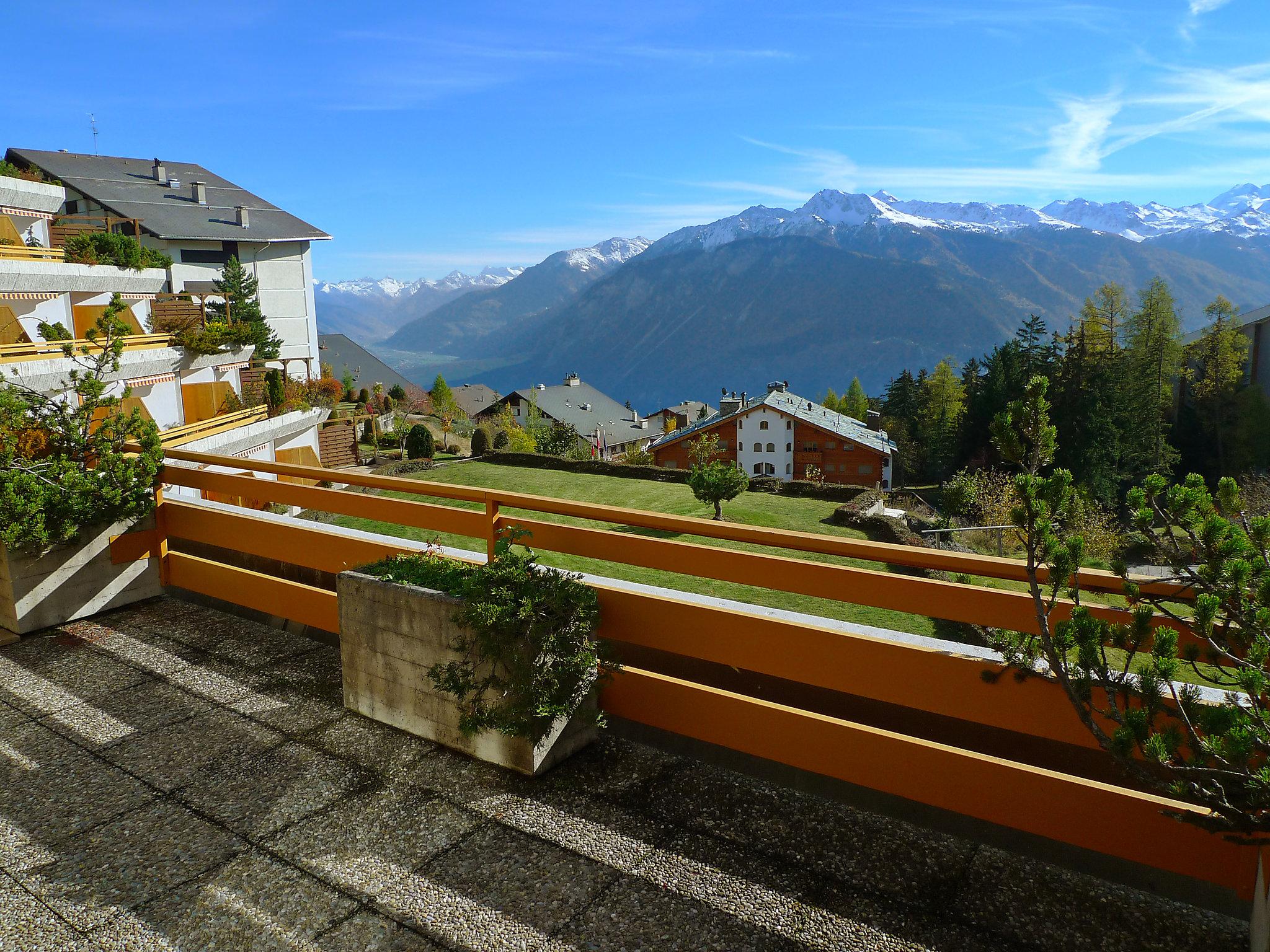 Foto 12 - Apartamento de 1 quarto em Crans-Montana com piscina e vista para a montanha