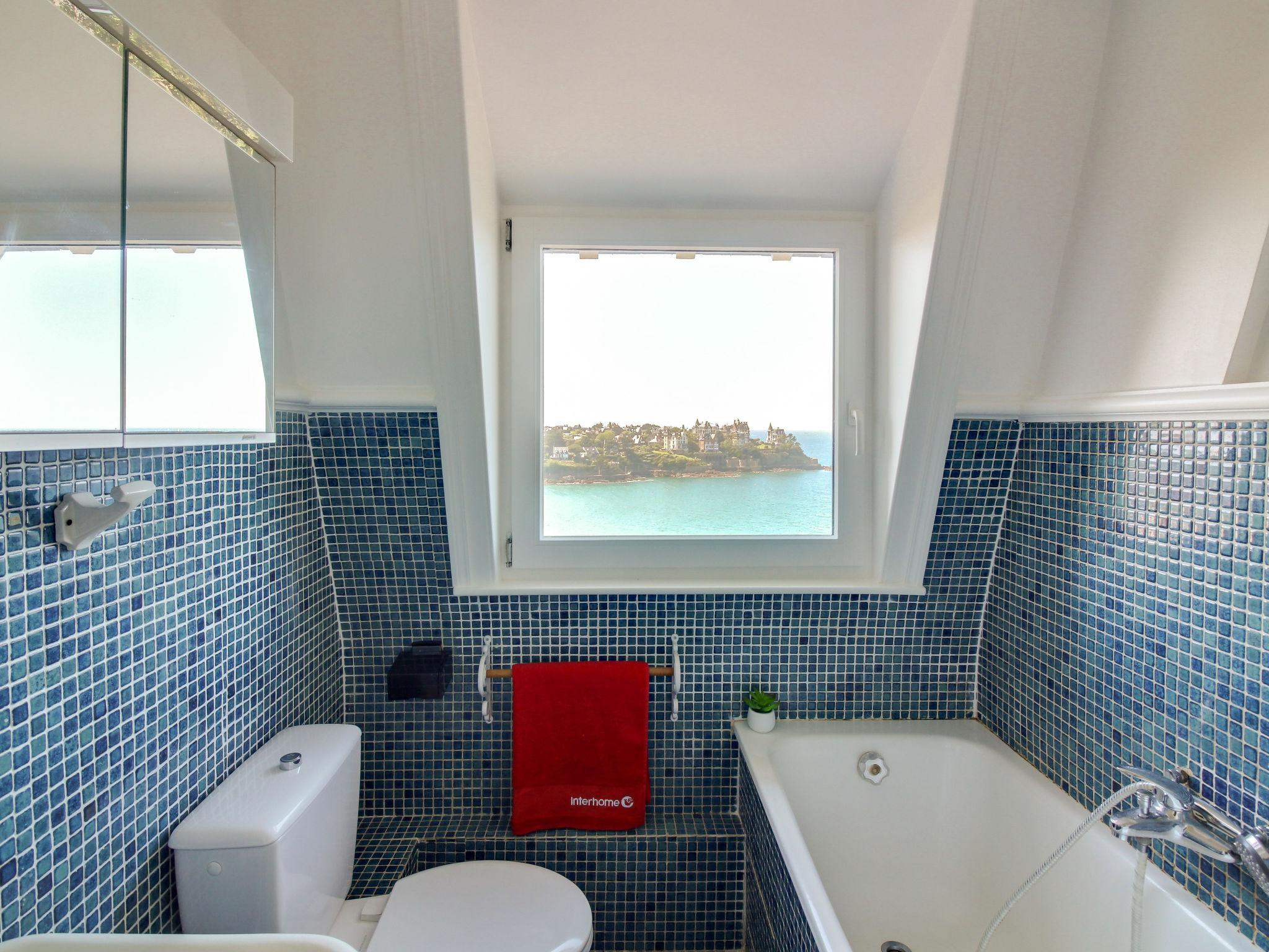 Photo 19 - 3 bedroom Apartment in Dinard with sea view