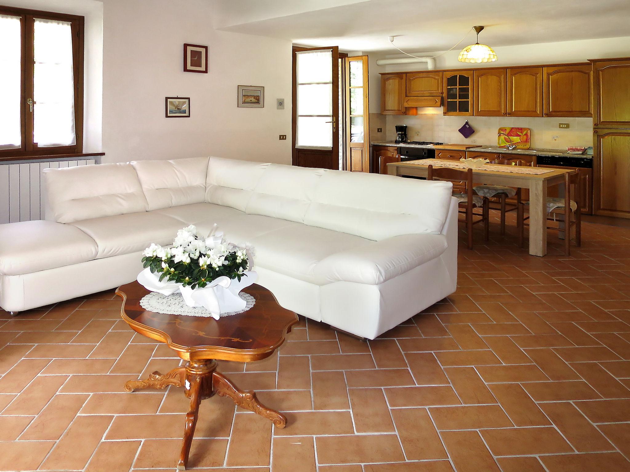 Foto 8 - Casa con 1 camera da letto a Volterra con piscina e giardino
