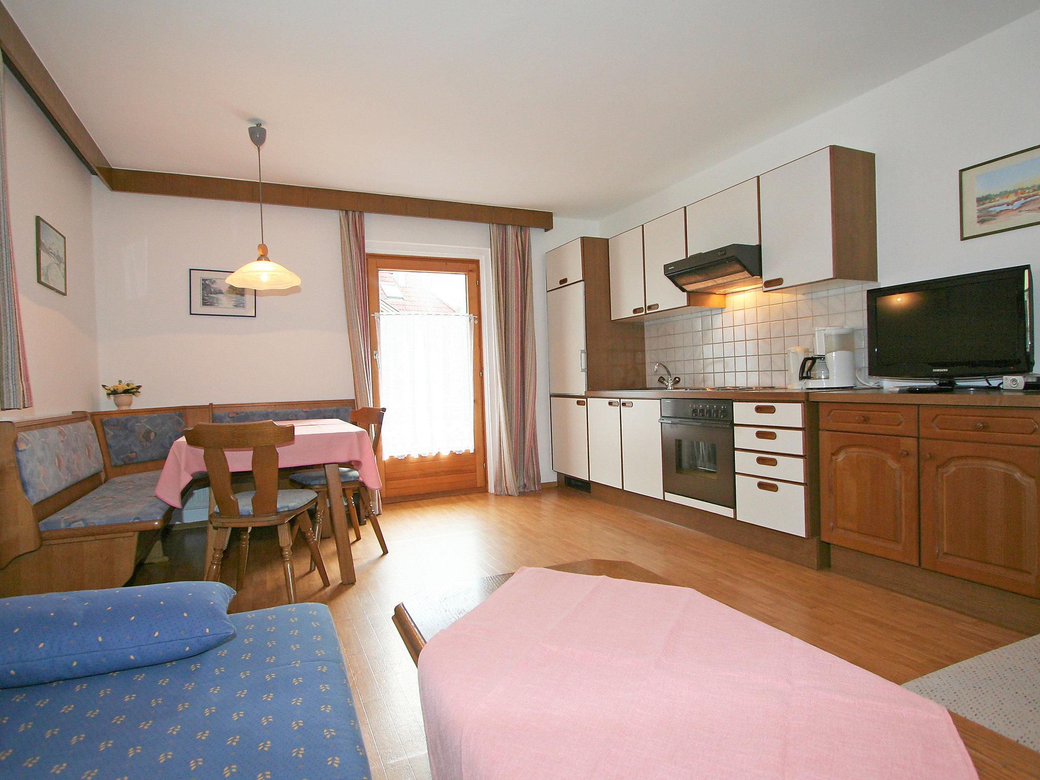 Photo 2 - 2 bedroom Apartment in Mayrhofen with mountain view