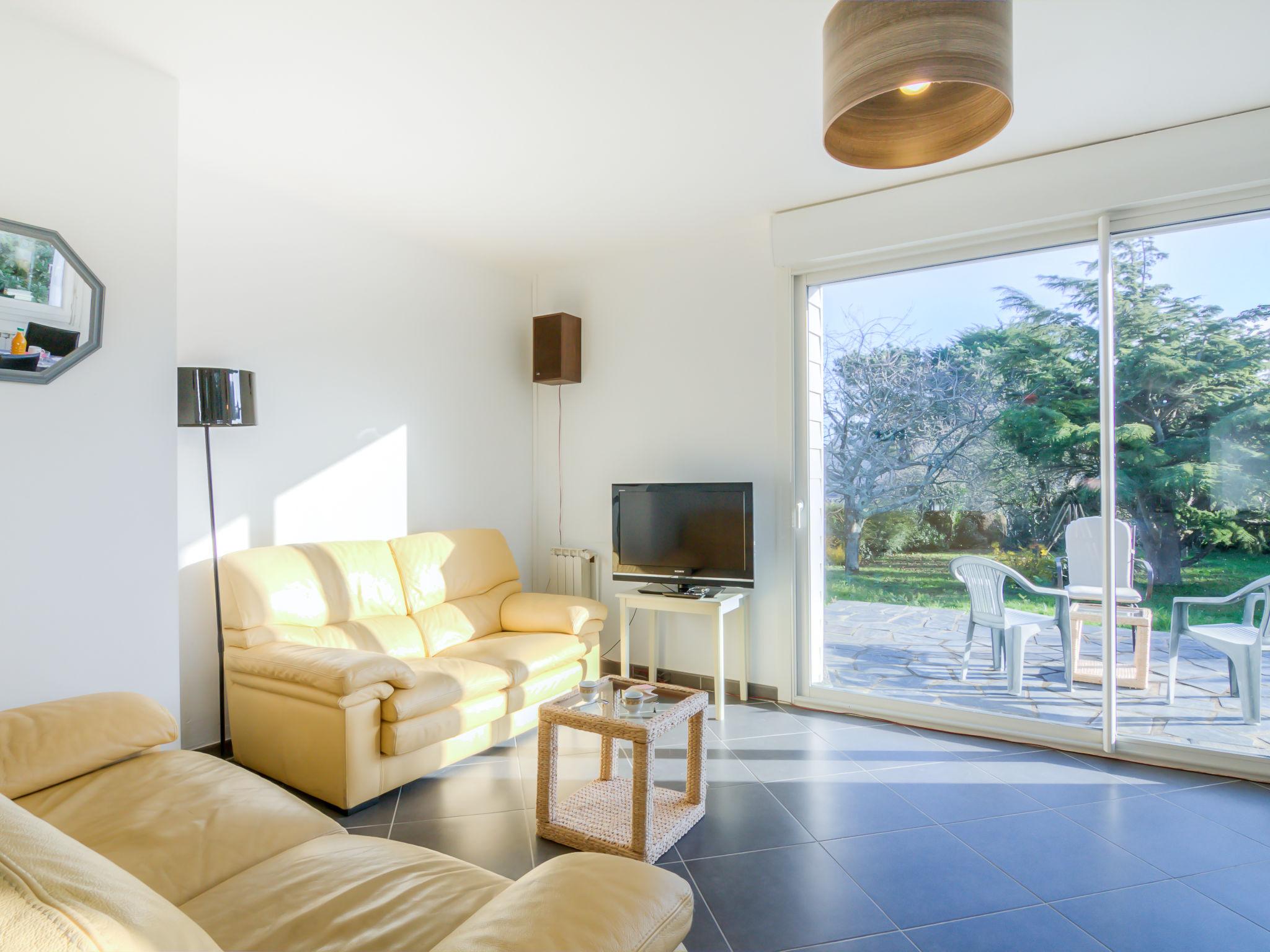 Photo 4 - 2 bedroom House in Saint-Pierre-Quiberon with terrace and sea view