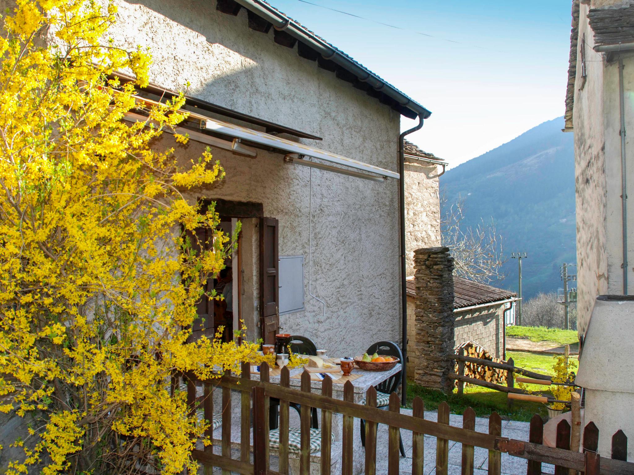 Photo 15 - Maison de 2 chambres à Blenio avec jardin et terrasse