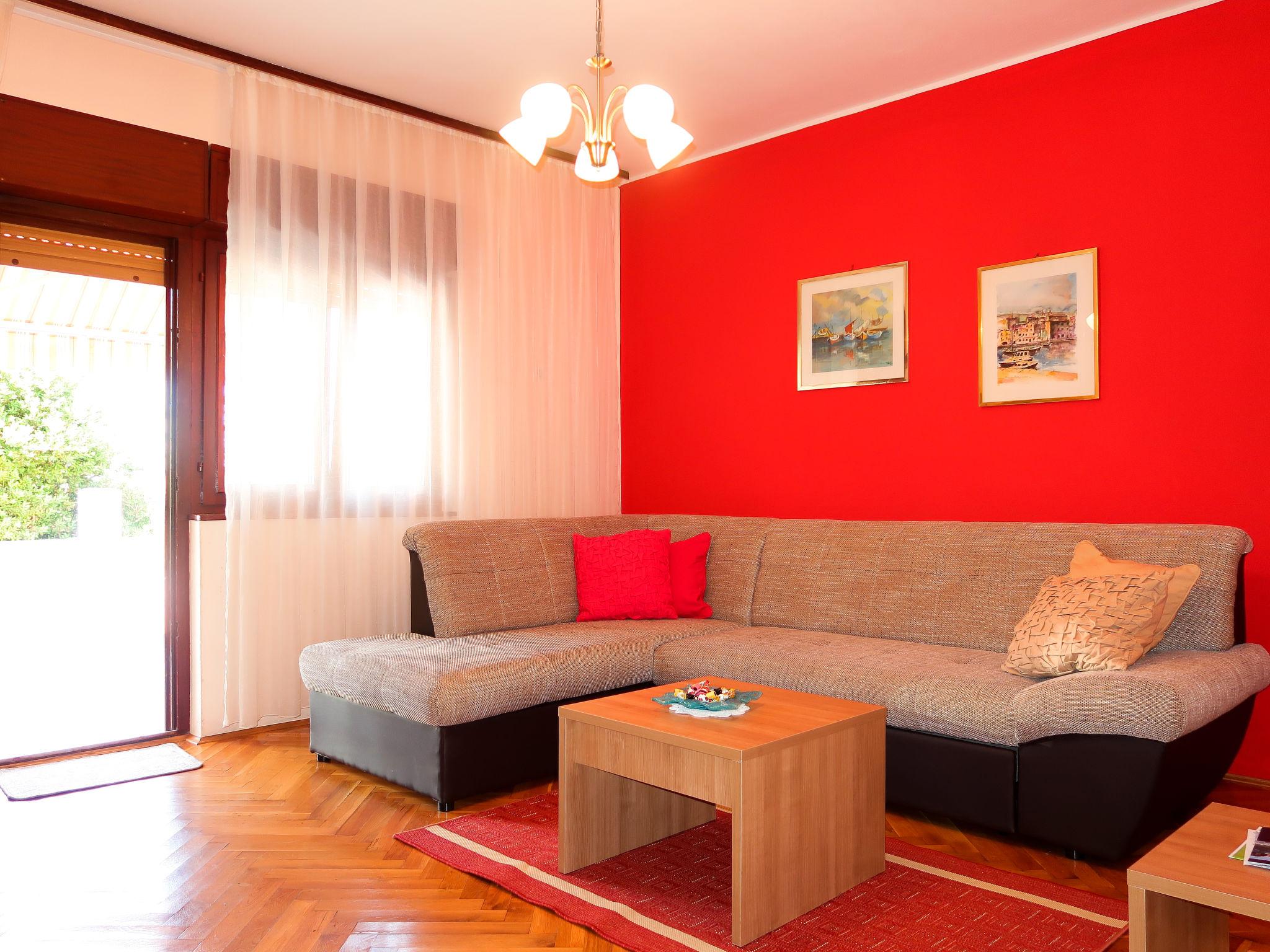 Foto 7 - Apartamento de 2 quartos em Punat com jardim e terraço