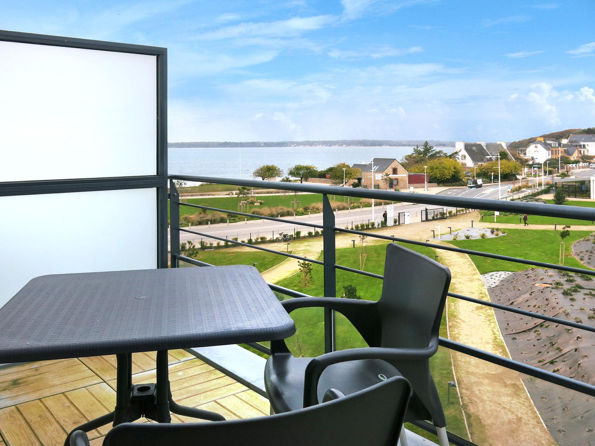 Foto 2 - Appartamento con 2 camere da letto a Concarneau con piscina e vista mare