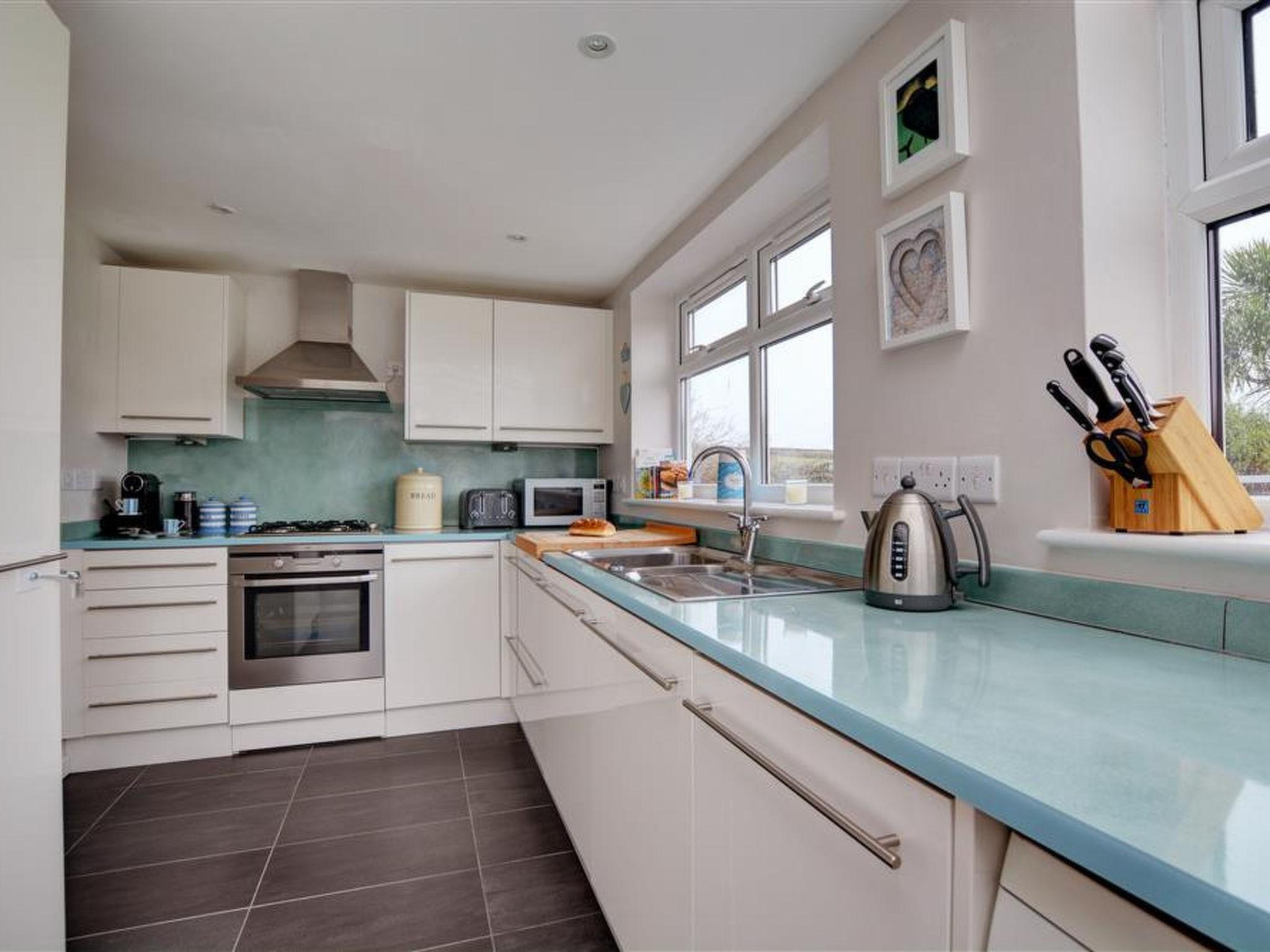 Photo 17 - 4 bedroom House in Padstow with garden and sea view