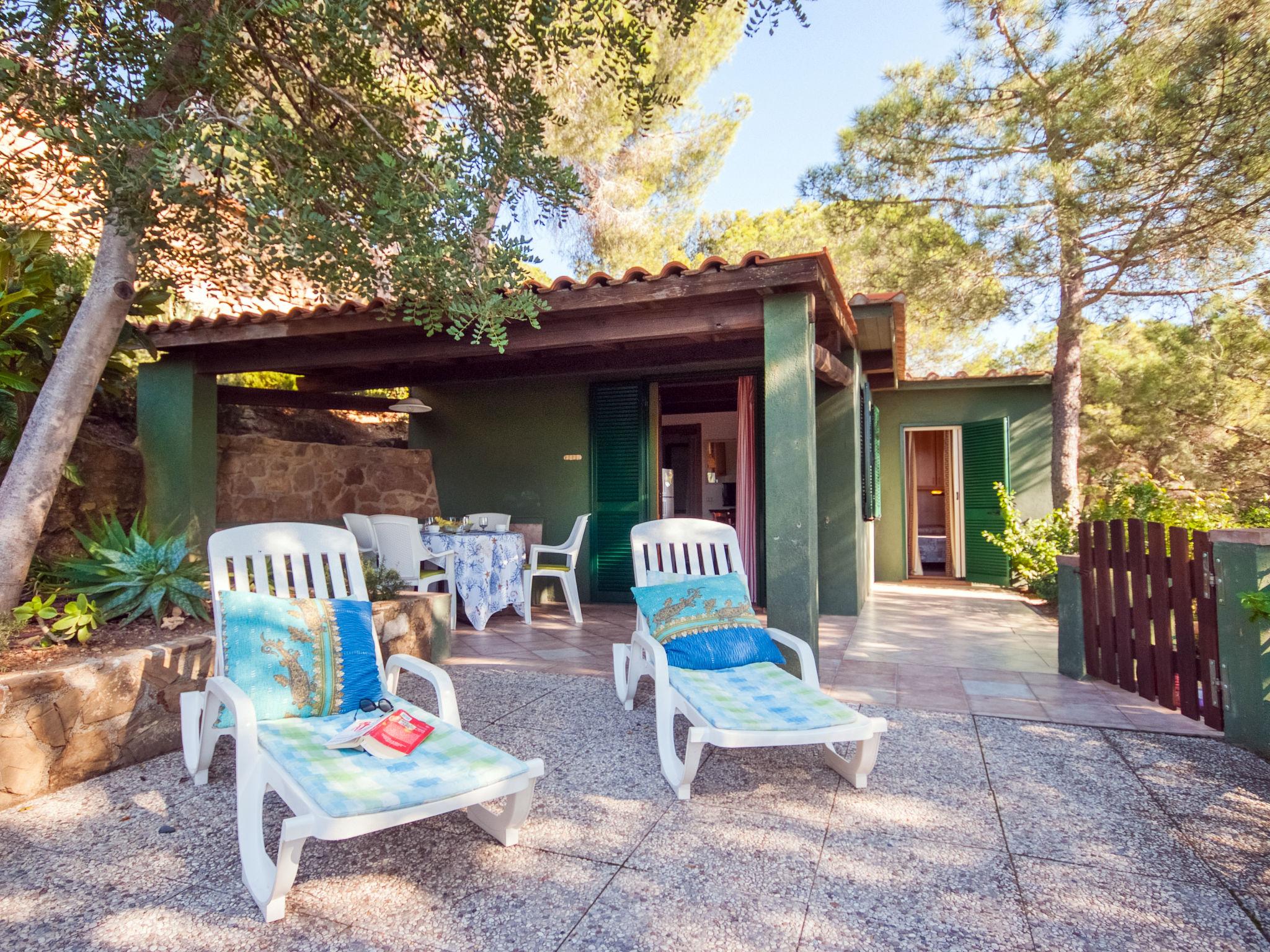 Foto 24 - Casa de 2 habitaciones en Capoliveri con jardín y vistas al mar