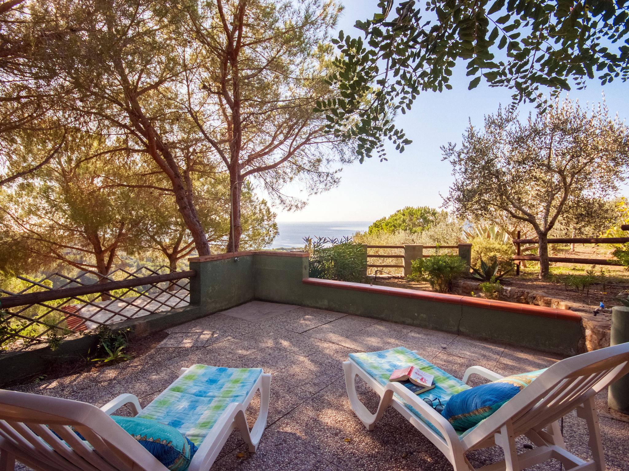 Foto 19 - Casa de 2 quartos em Capoliveri com jardim e vistas do mar