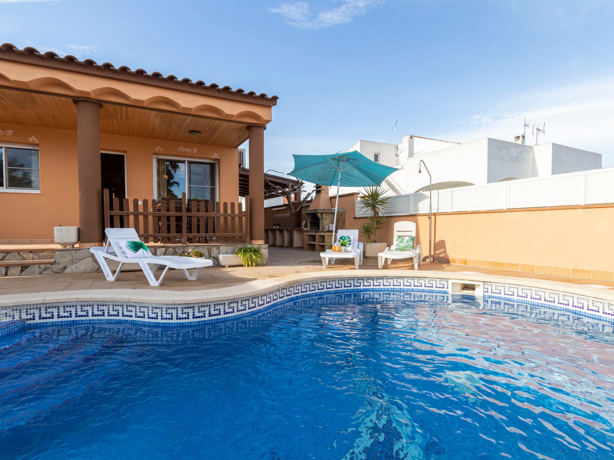 Foto 23 - Casa con 3 camere da letto a Deltebre con piscina privata e vista mare
