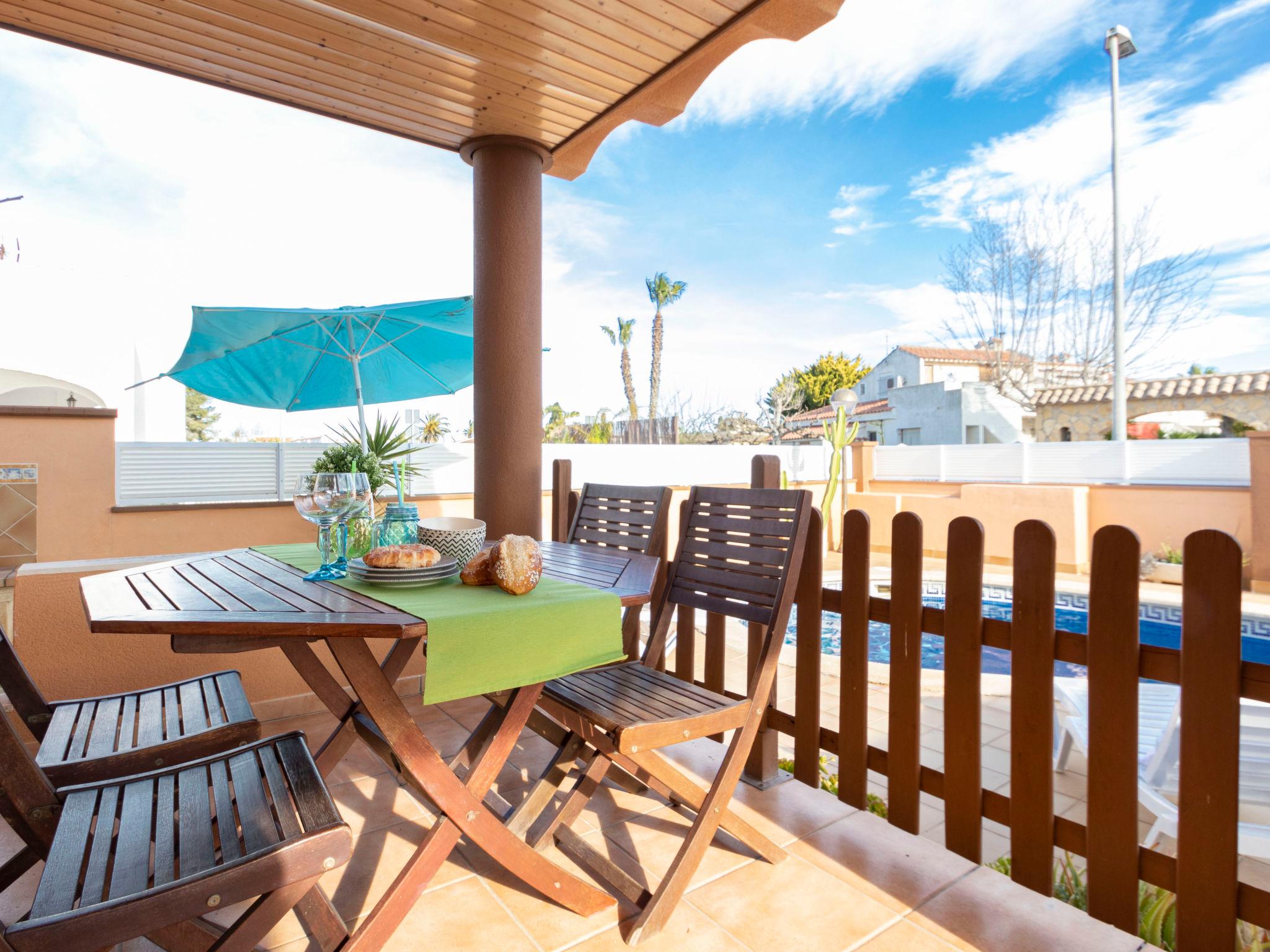 Photo 2 - Maison de 3 chambres à Deltebre avec piscine privée et jardin