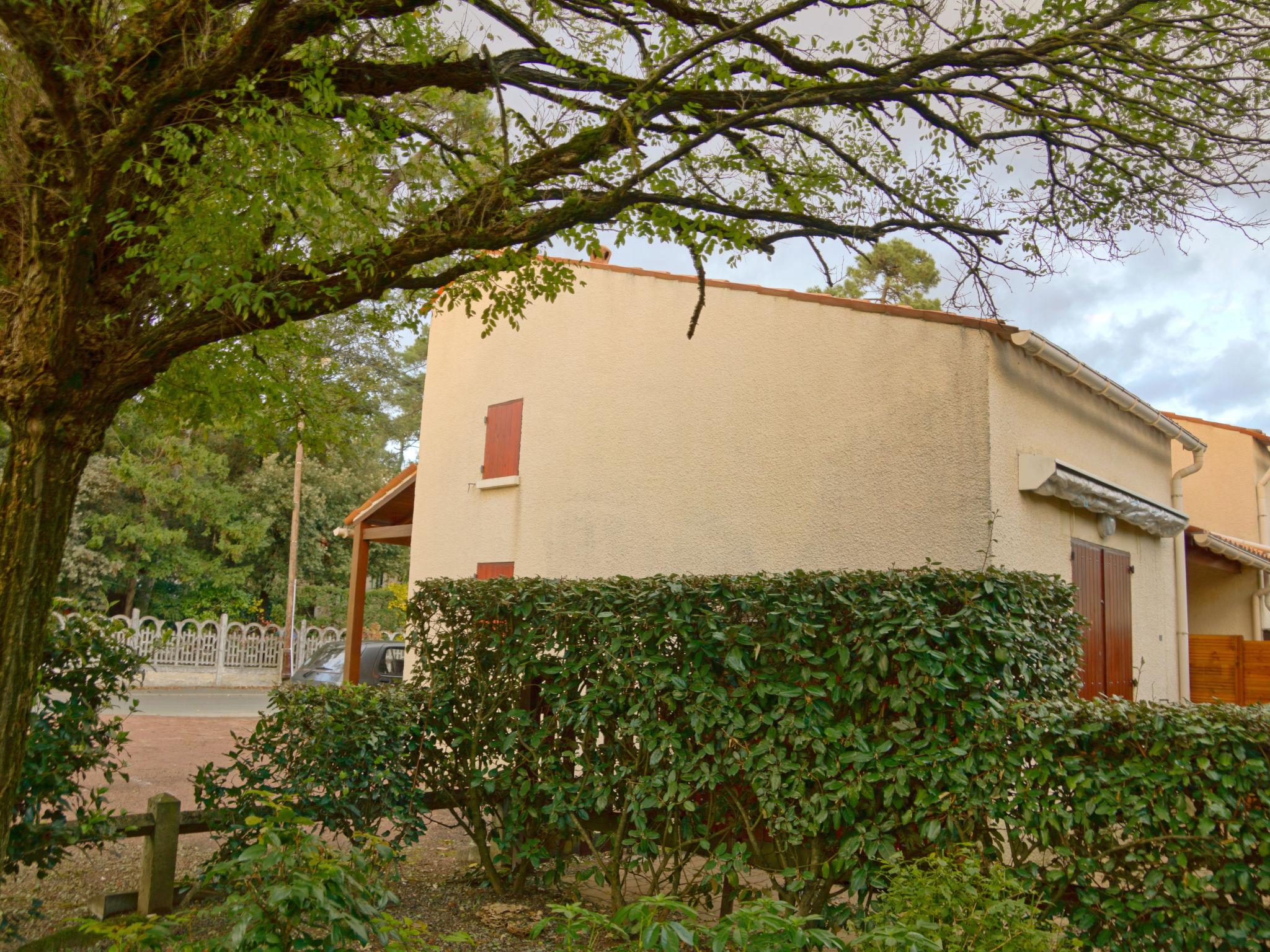 Foto 15 - Casa de 2 quartos em Saint-Georges-de-Didonne com terraço