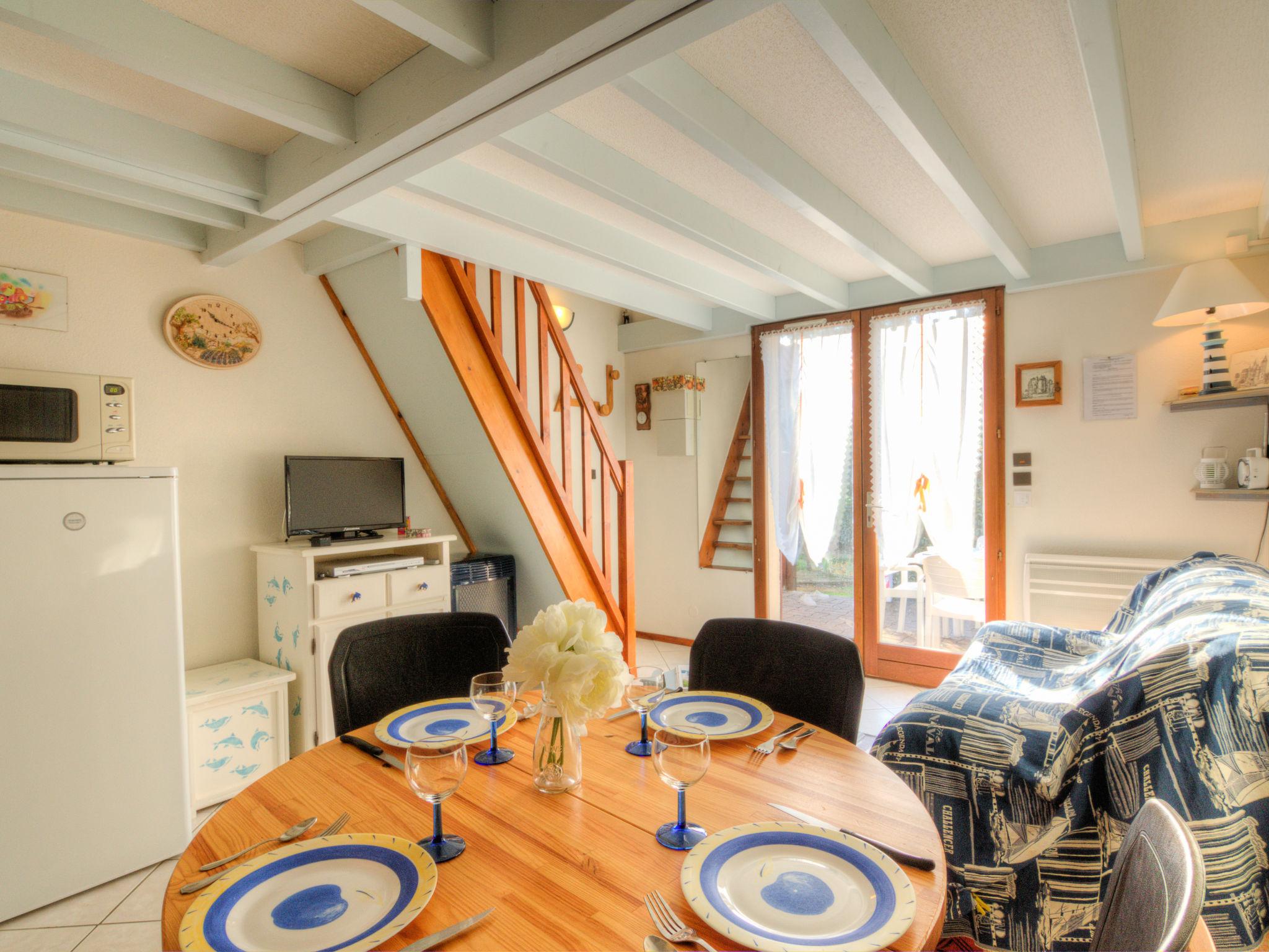 Photo 5 - 2 bedroom House in Saint-Georges-de-Didonne with terrace and sea view