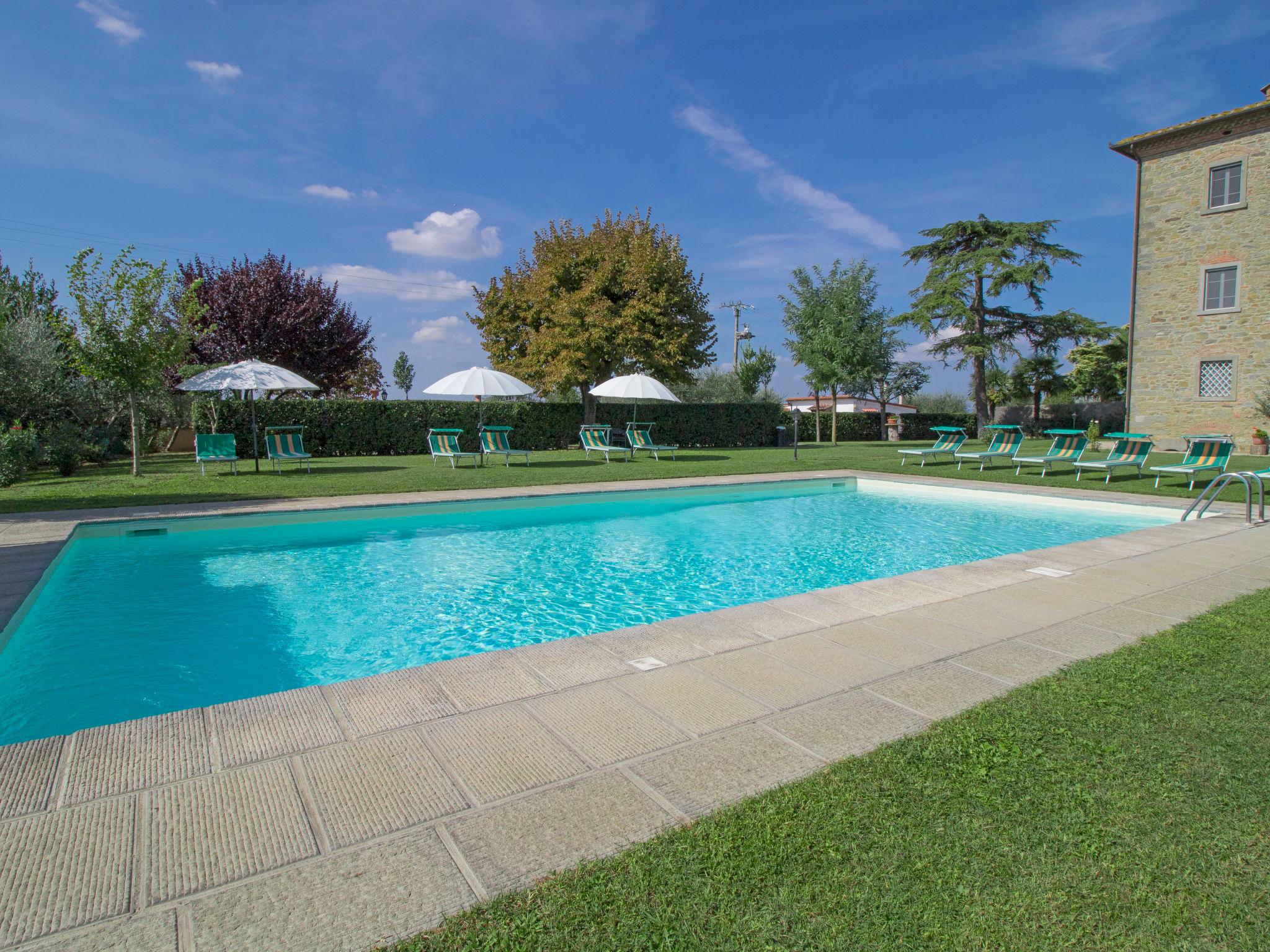 Foto 4 - Casa de 10 habitaciones en Cortona con piscina privada y jardín