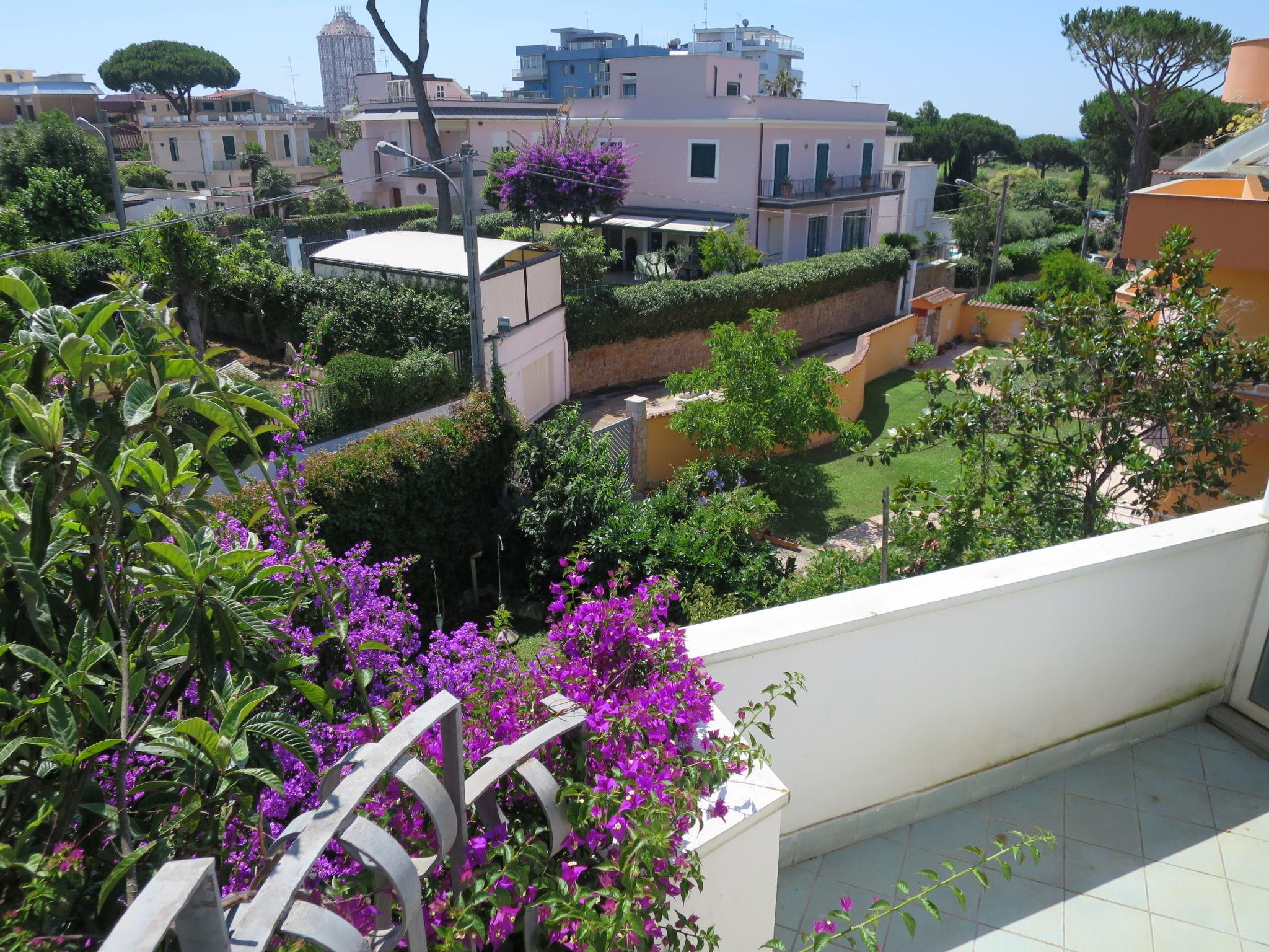 Foto 36 - Casa de 4 habitaciones en Nettuno con jardín y vistas al mar