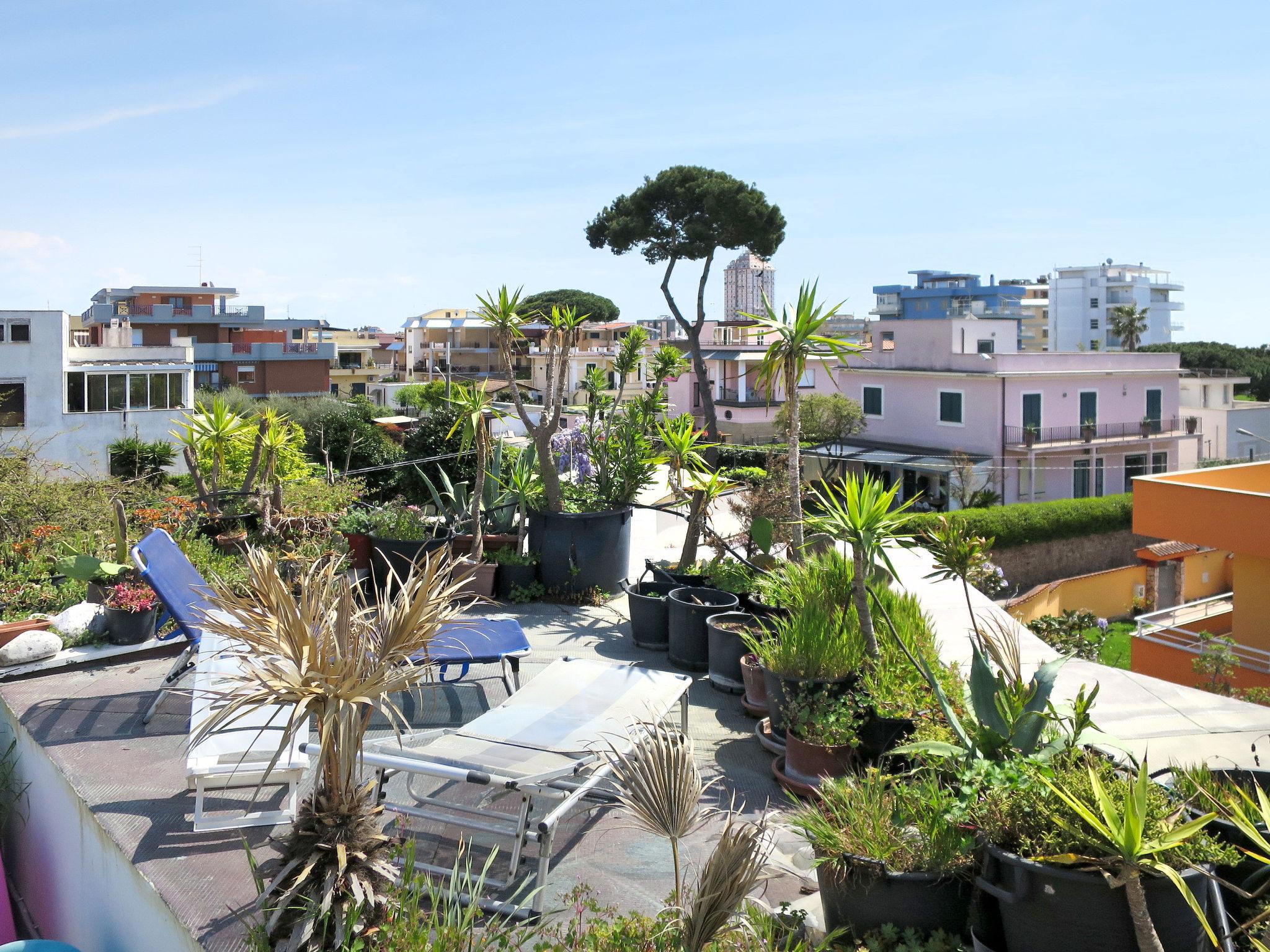 Photo 32 - Maison de 4 chambres à Nettuno avec jardin et vues à la mer