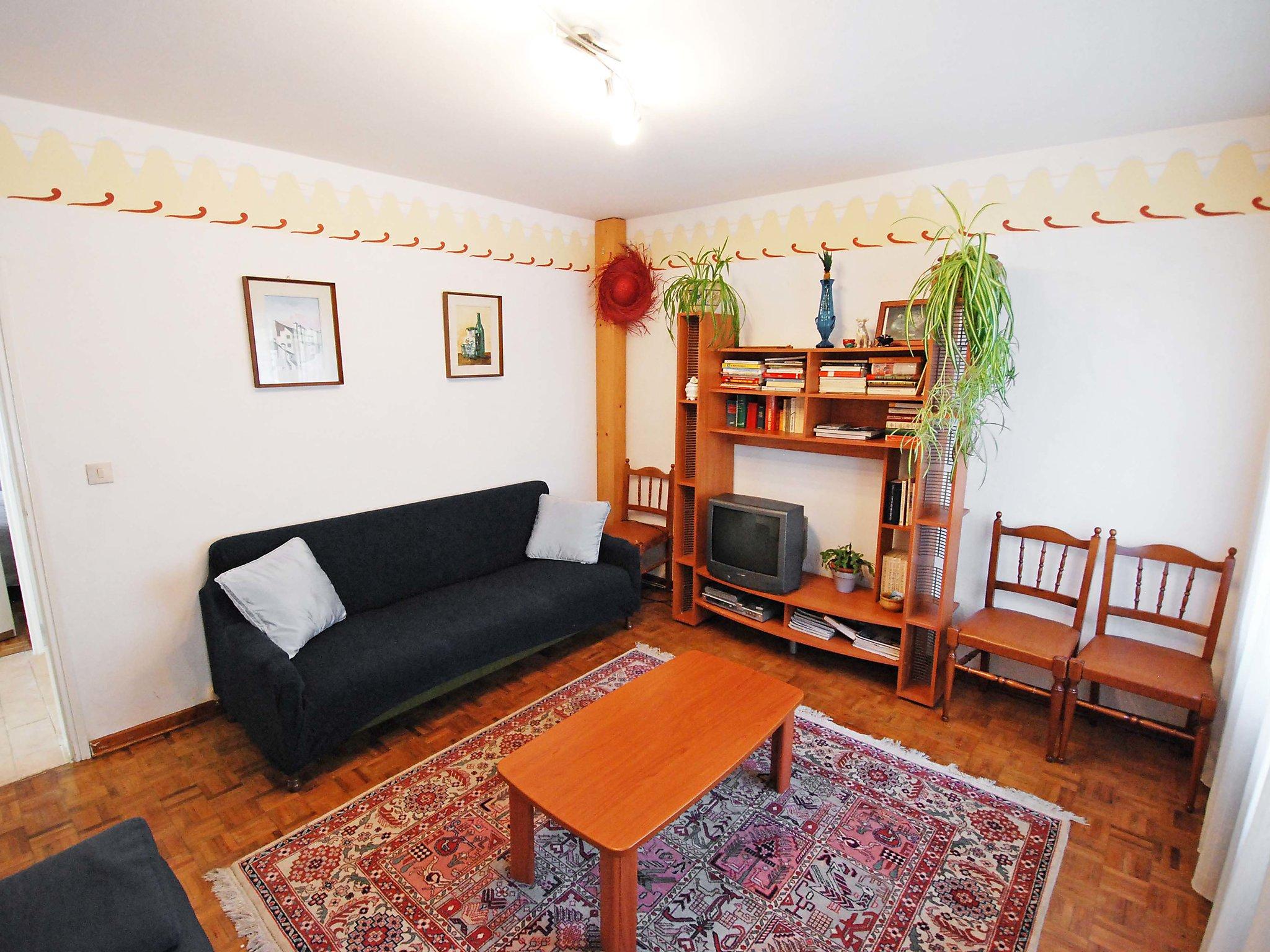 Photo 6 - 2 bedroom Apartment in Alleghe with garden