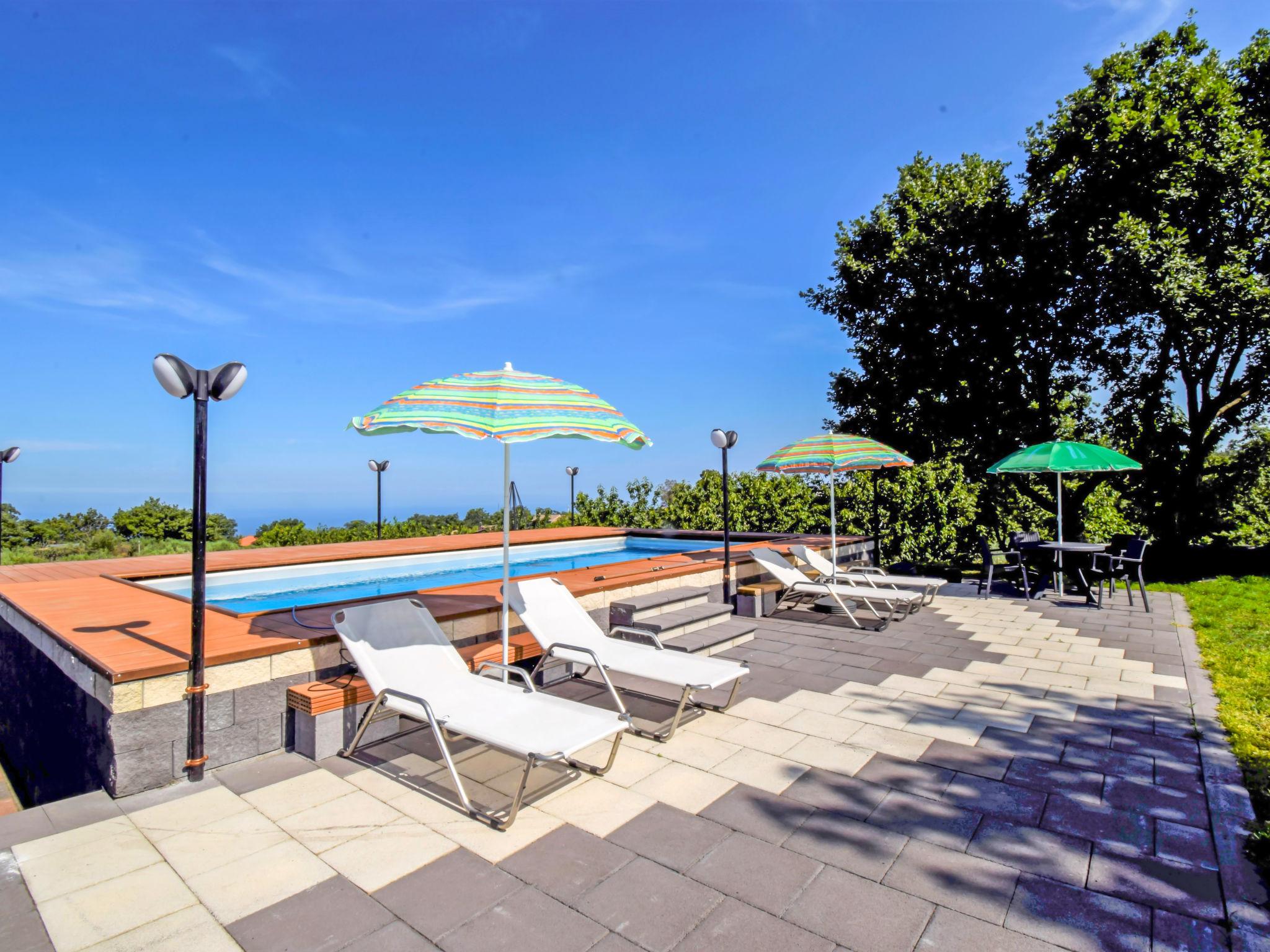 Foto 1 - Apartamento de 1 quarto em Piedimonte Etneo com piscina e jardim