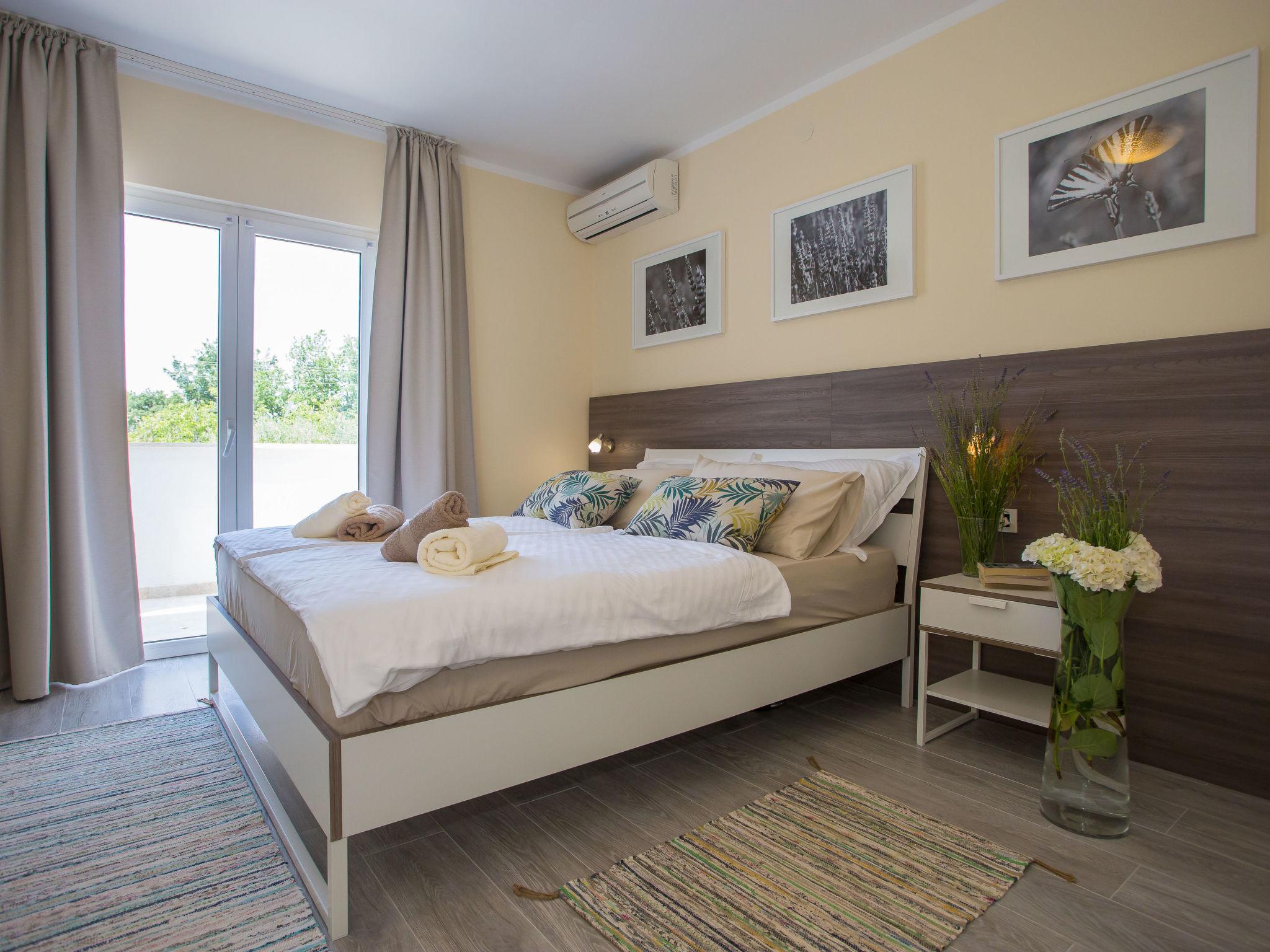 Photo 24 - Maison de 3 chambres à Sveti Lovreč avec piscine privée et vues à la mer