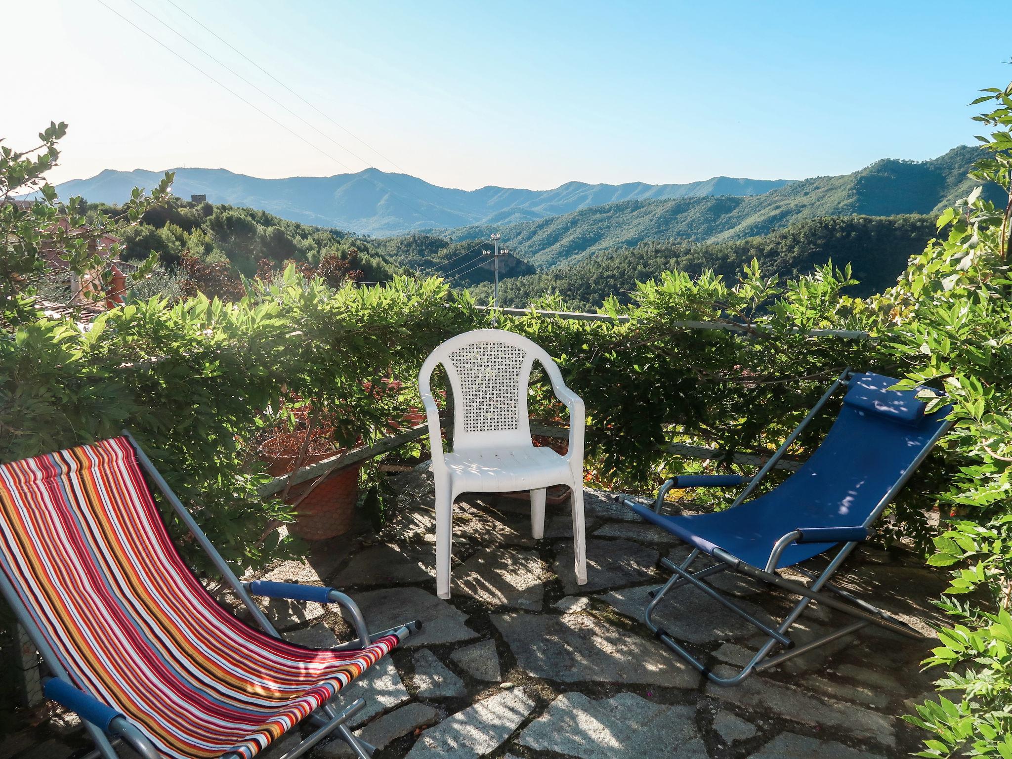 Foto 2 - Appartamento con 1 camera da letto a Vendone con piscina e giardino