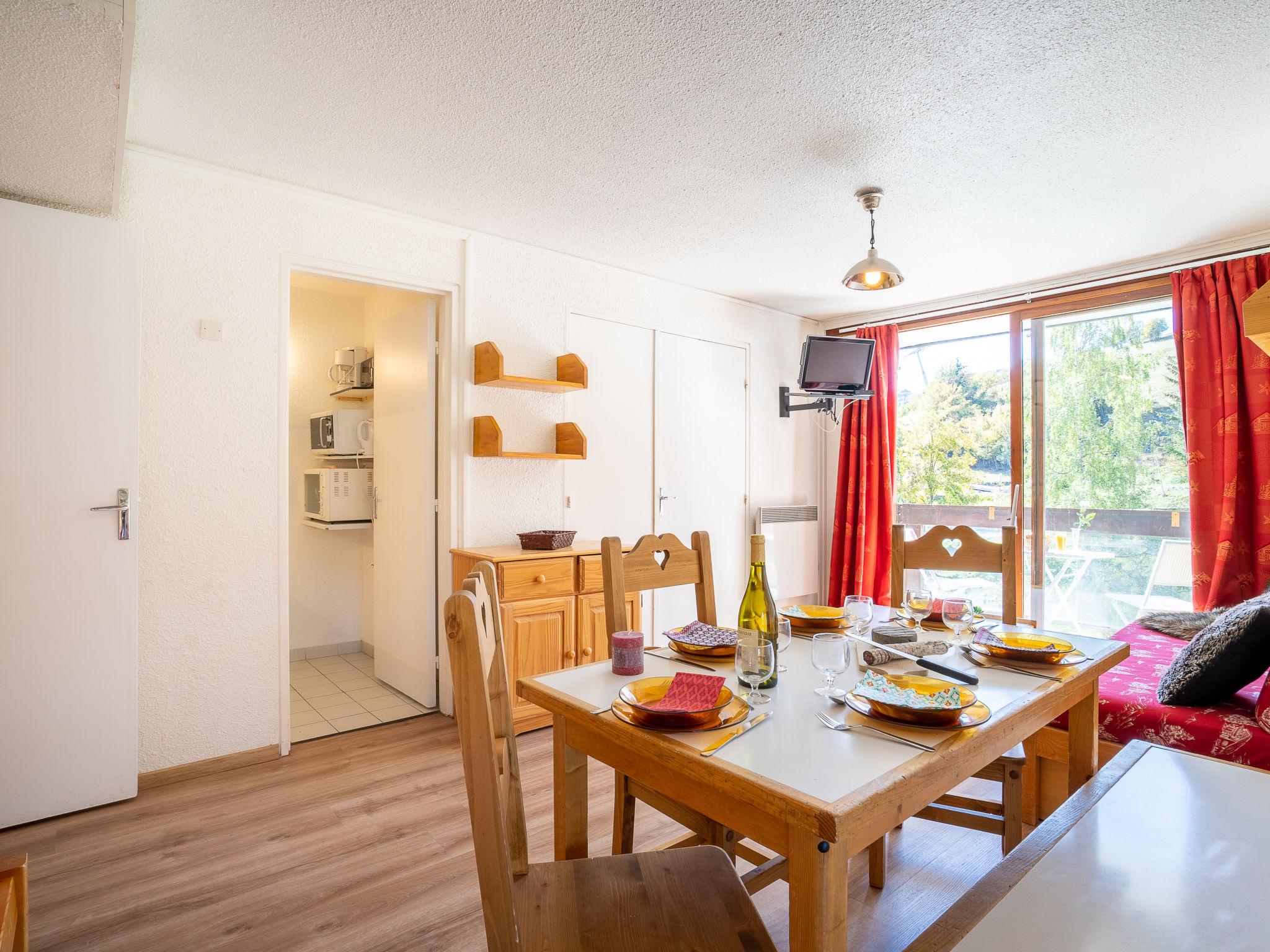 Photo 2 - Appartement de 2 chambres à Villarembert avec piscine et vues sur la montagne